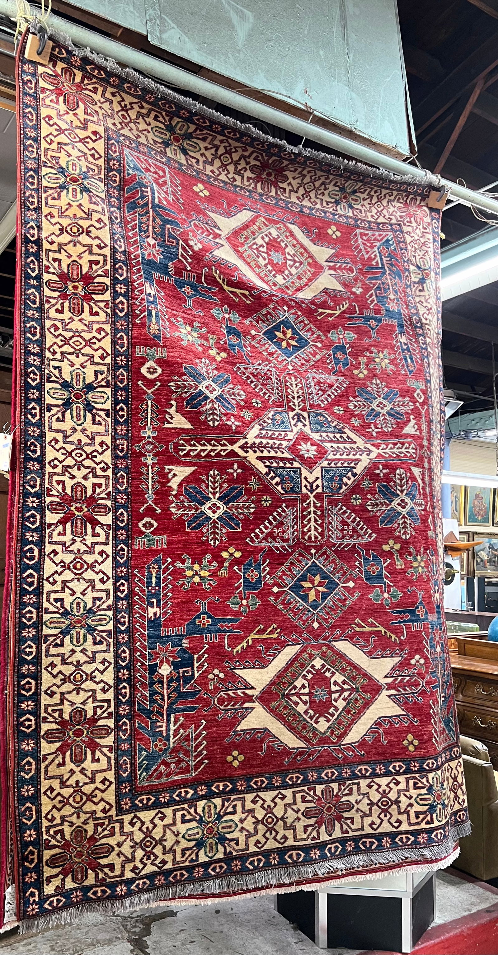 7' 2" x 9' 6" Geometric Pattern Rug.: This Rug has a Beautiful Pattern, and looks to be in Very Good Overall Condition. In-house shipping is available. Please see our website regarding our in-house shipping procedures.