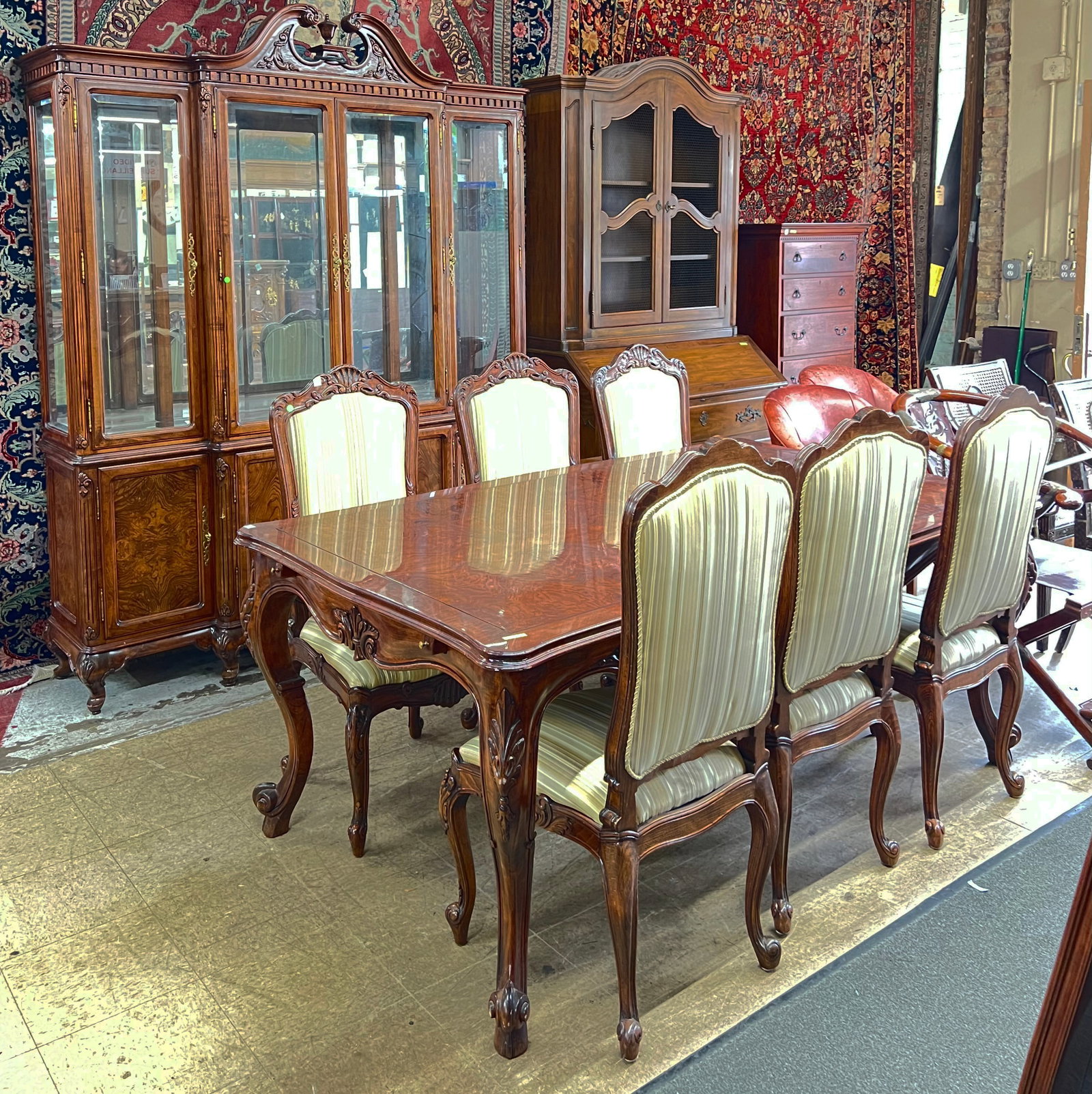 10 Pc. Carved Burled Wood Dining Set. (1 of 5)