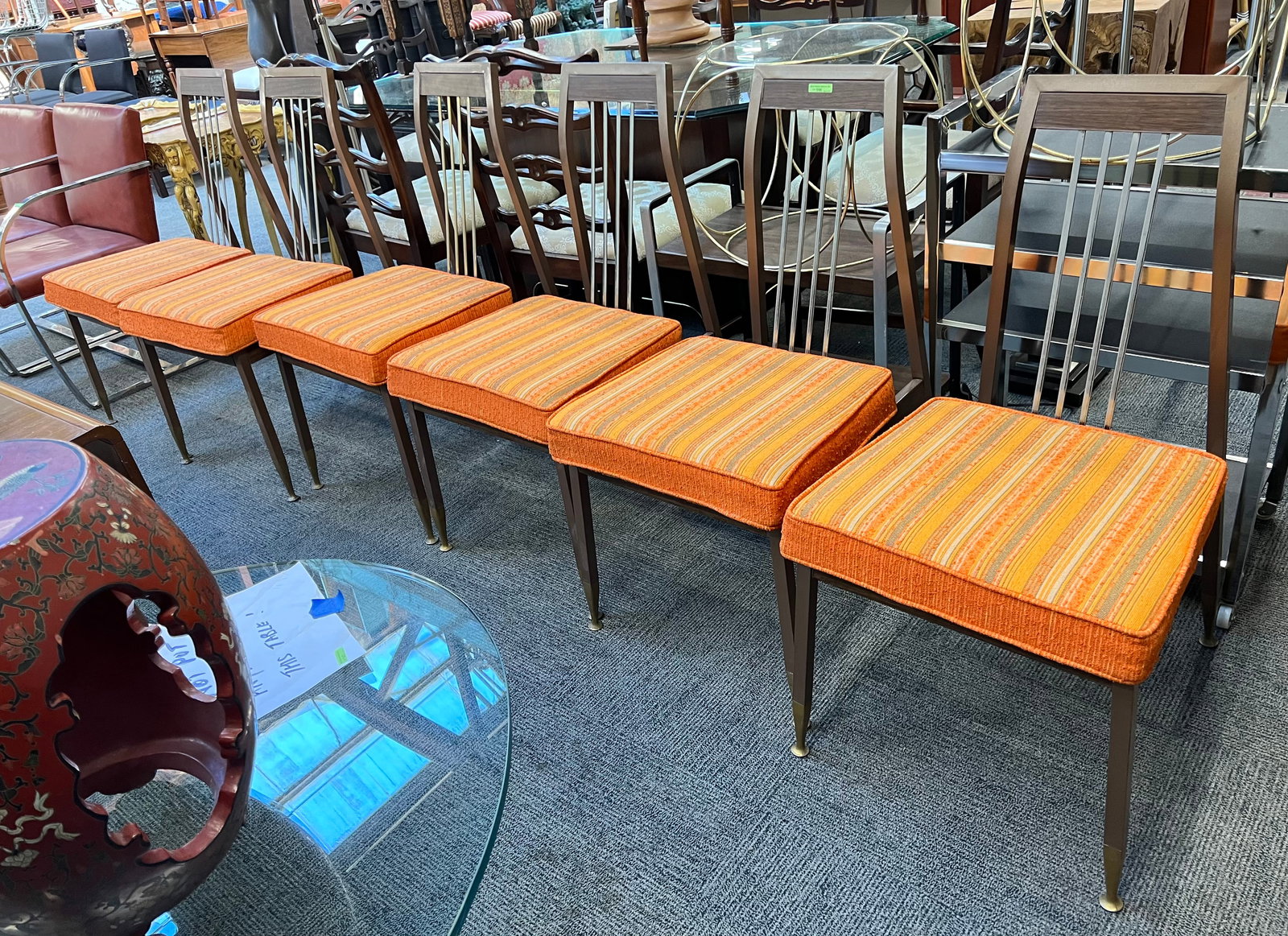 Set of Six Mid-Century Modern Dining Chairs. (1 of 1)