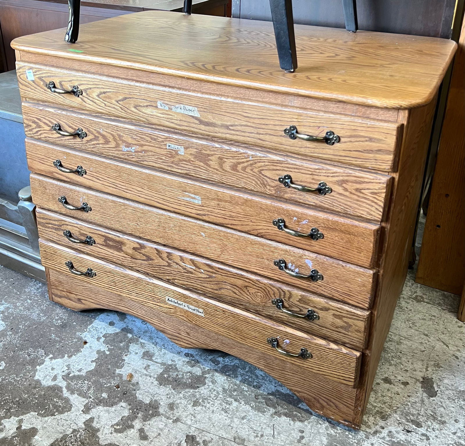 Oak Flat File, Blueprint File, or Artist's File. (1 of 1)