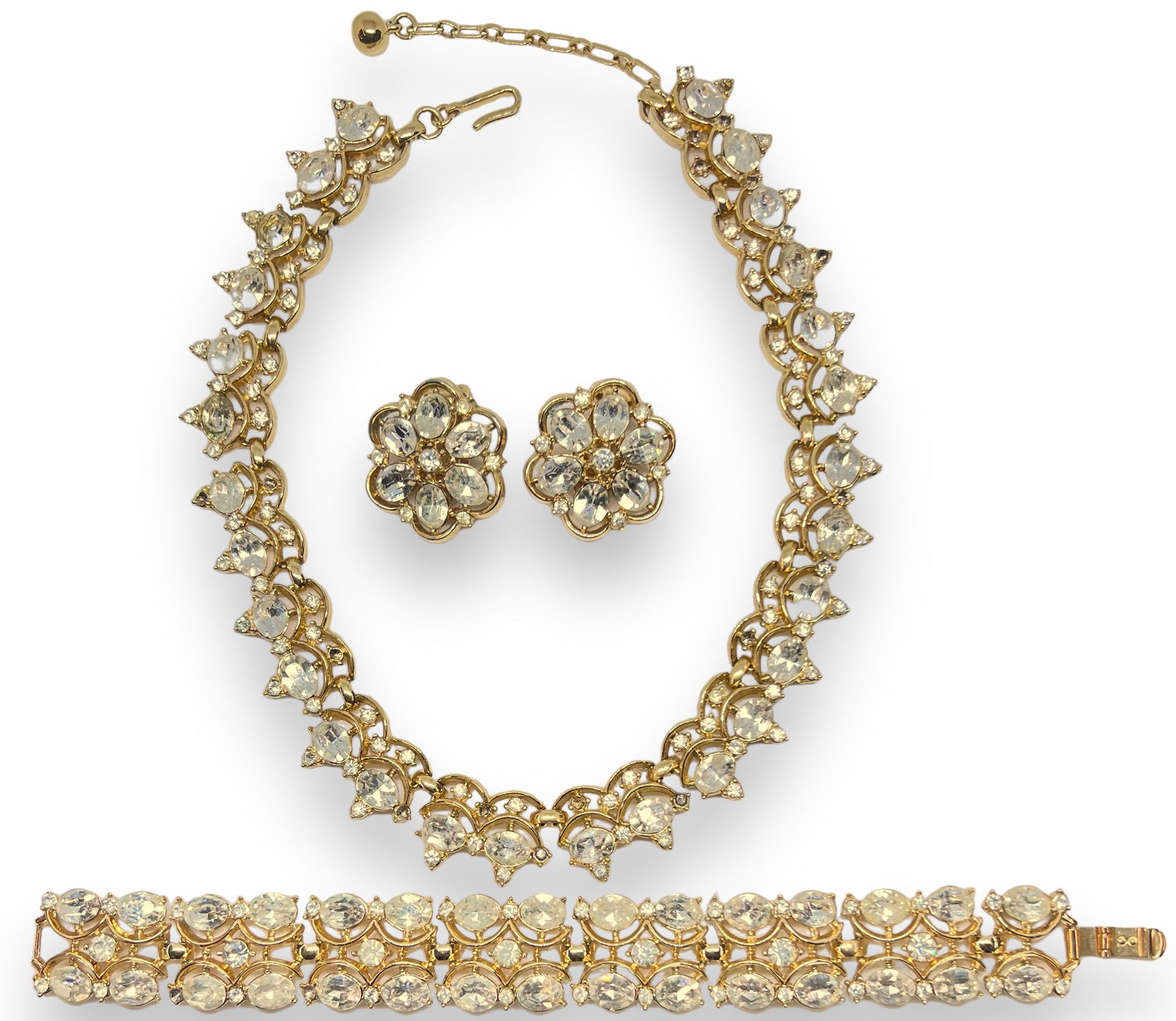 Sgd. Trifari Rhinestone Parure Set. (1 of 4)