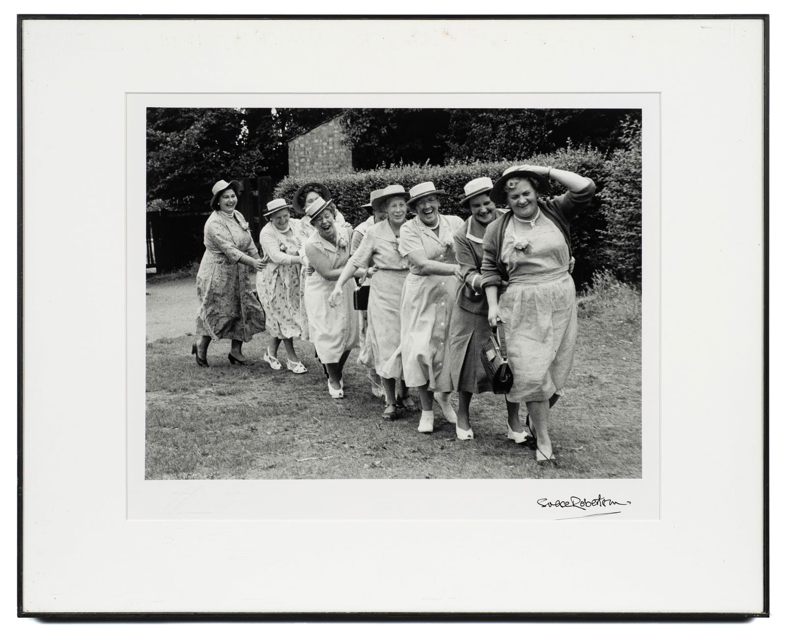 Mother's Pub Outing, Sgd. Photo by Grace Robertson (1 of 5)