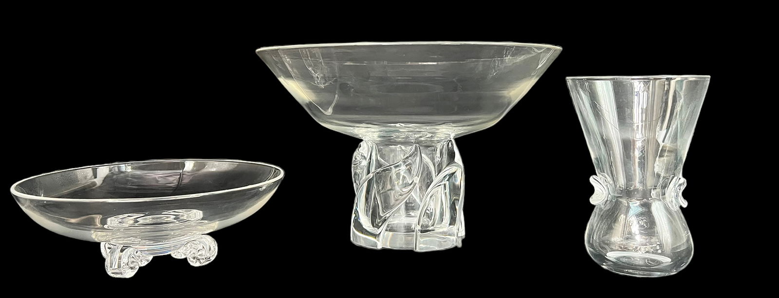 Lot of Three Steuben Crystal Pieces. (1 of 6)
