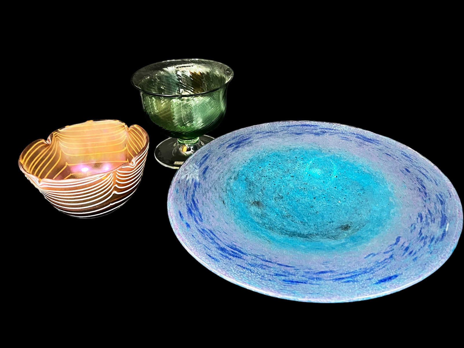 Lot of Three Art Glass Pieces. (1 of 5)