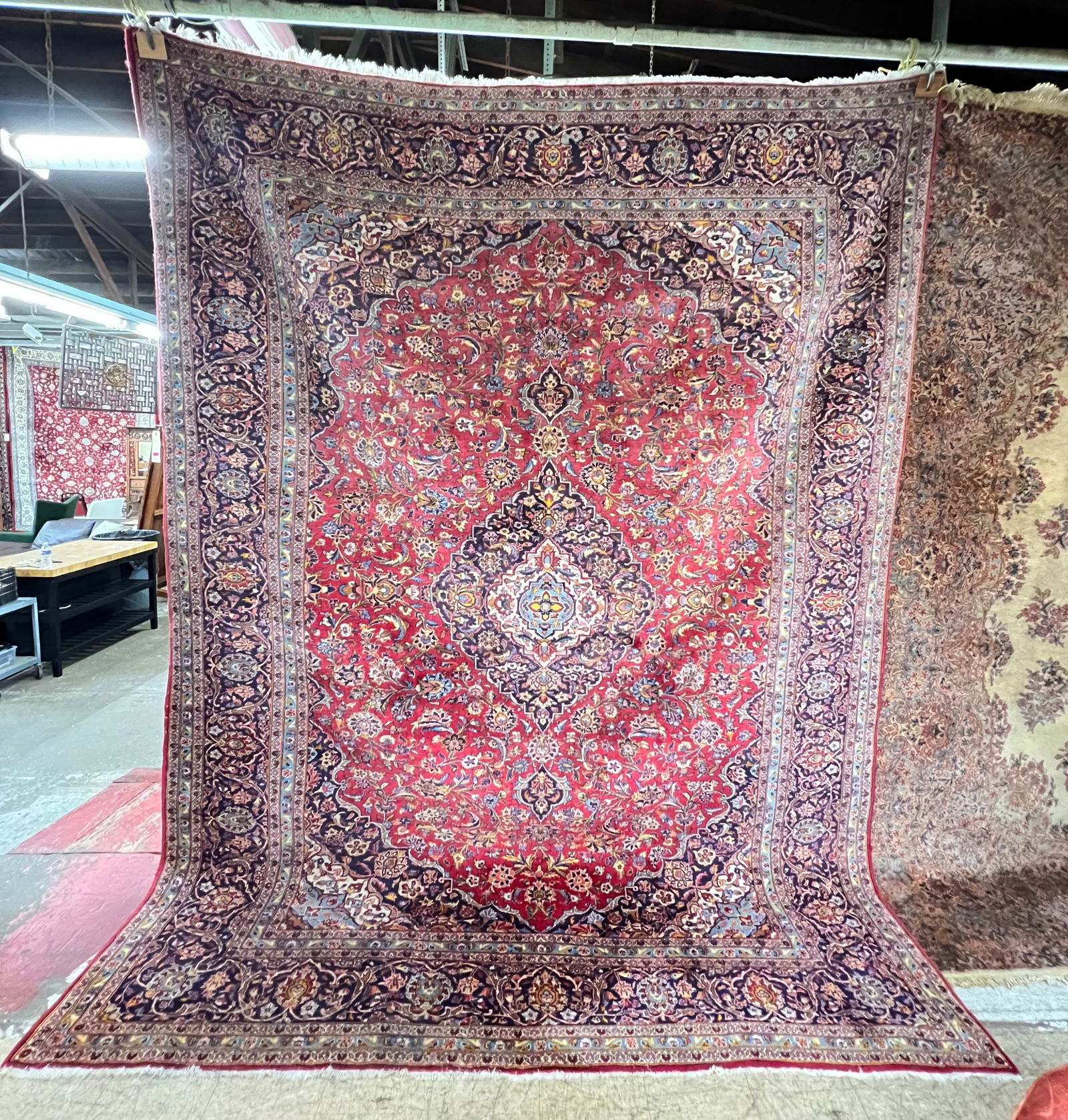 9' 9" x 12' 11" Hand-Knotted Sarouk Pattern Rug. (1 of 3)