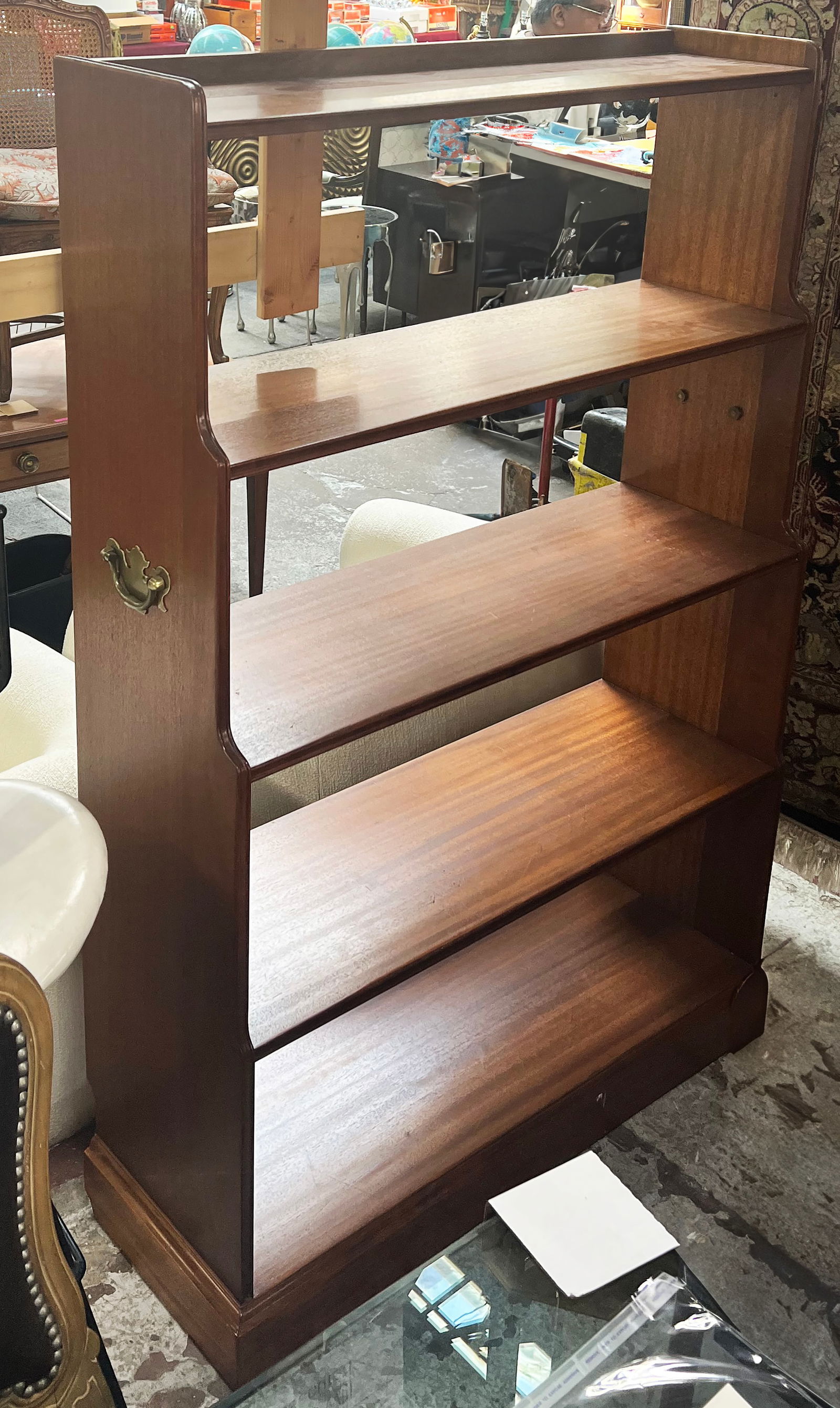 Mahogany Bookshelf. (1 of 2)