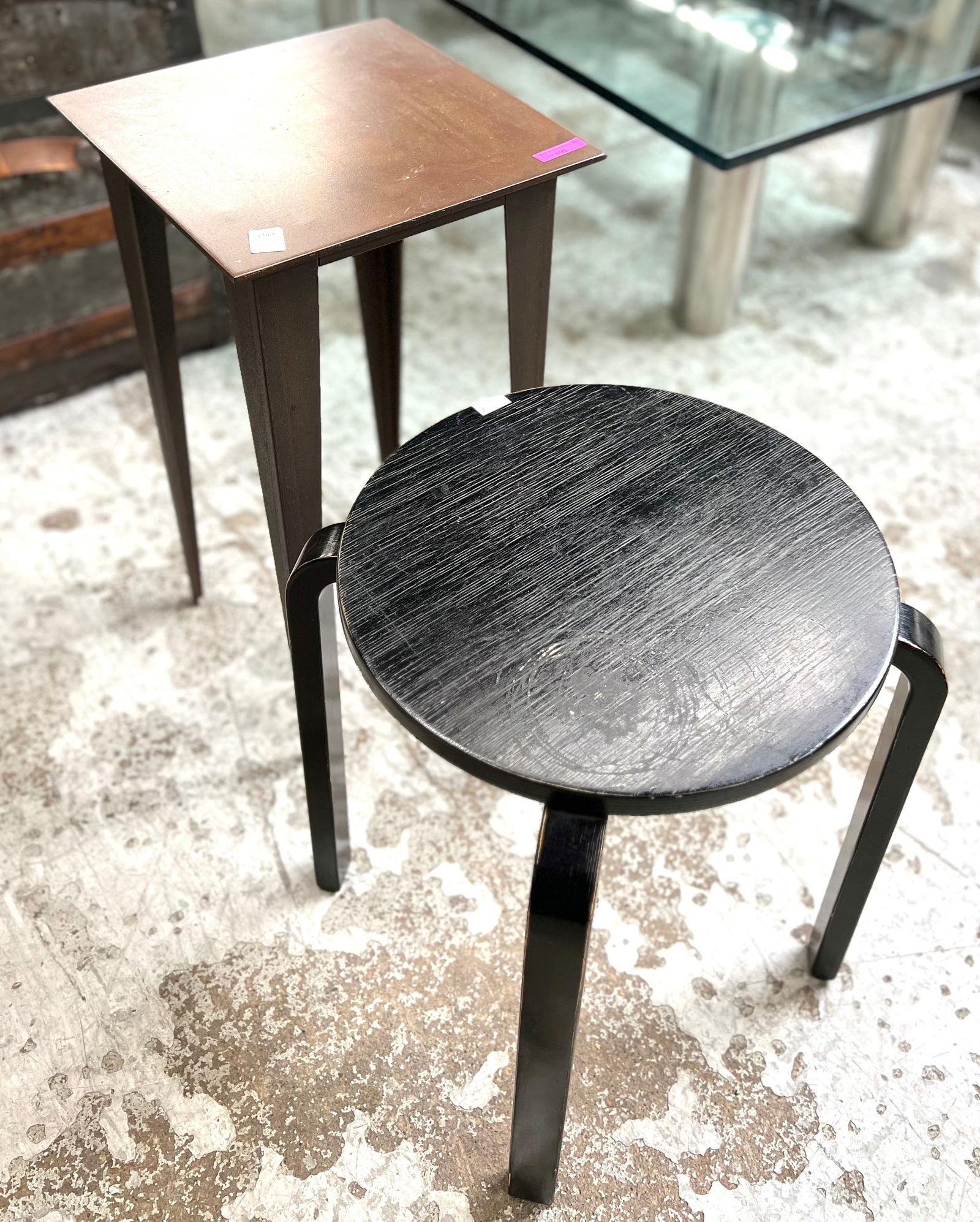 Brassy Metal Accent Table & Black Stool. (1 of 1)