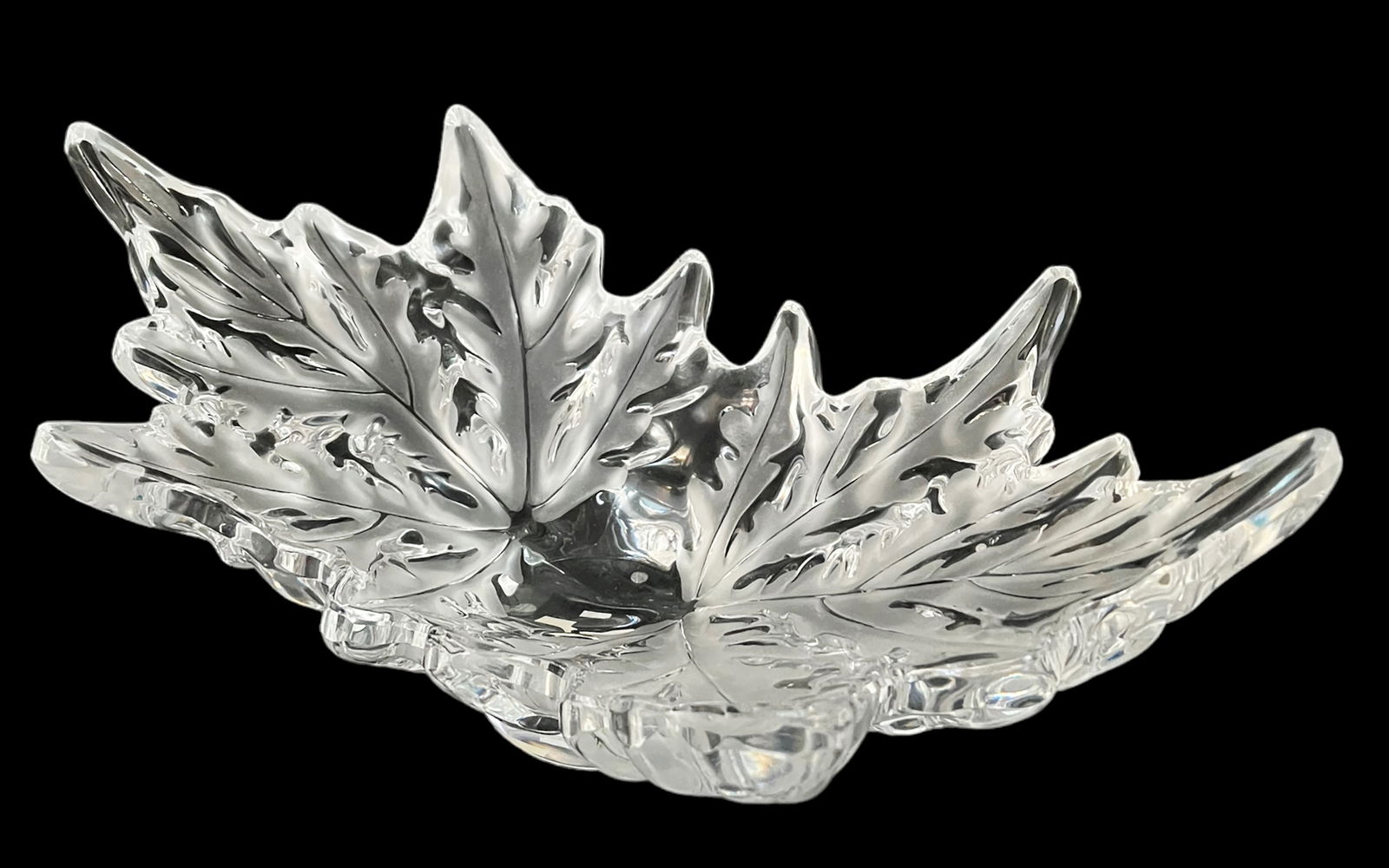 Lalique Crystal Champs-Elysees Leaf Bowl. (1 of 4)