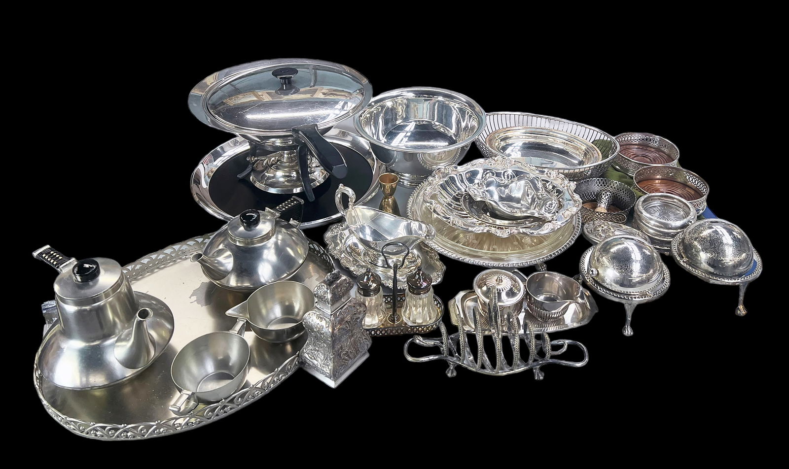 Large Lot of Mostly Silverplate Items. (1 of 6)