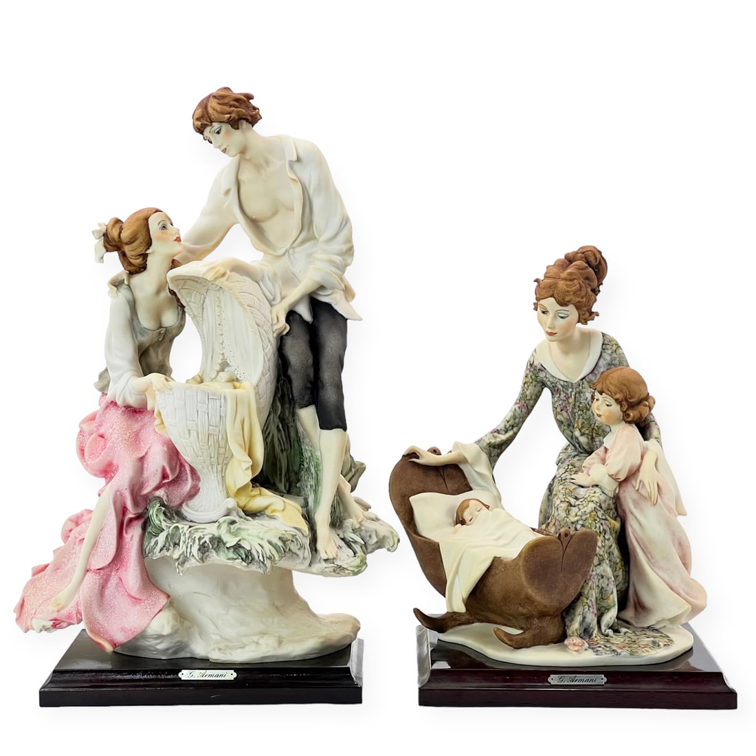 Lot of Two Giuseppe Armani Figures, Family. (1 of 2)