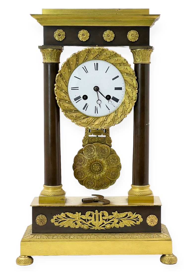 Ornate Gilded Portico Clock w/ Pendulum. (1 of 3)