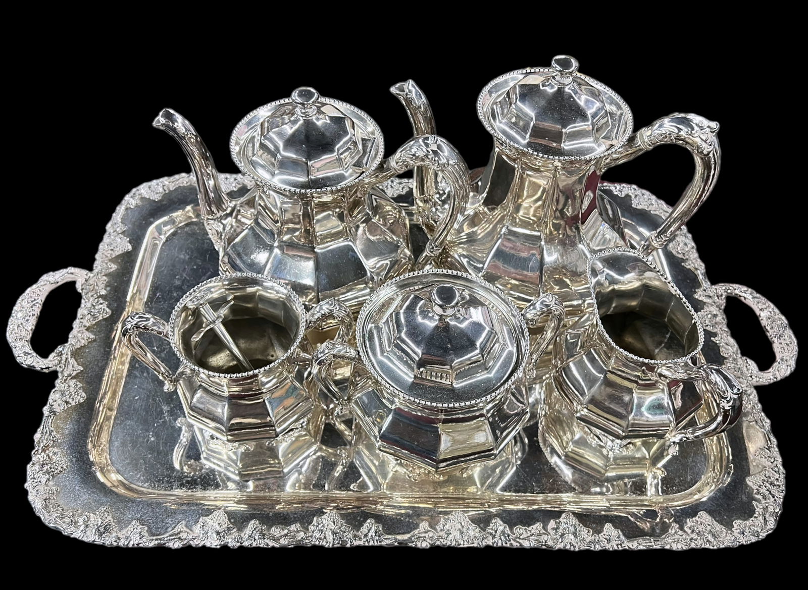 Reed & Barton Silverplate Coffee & Tea Set. (1 of 3)