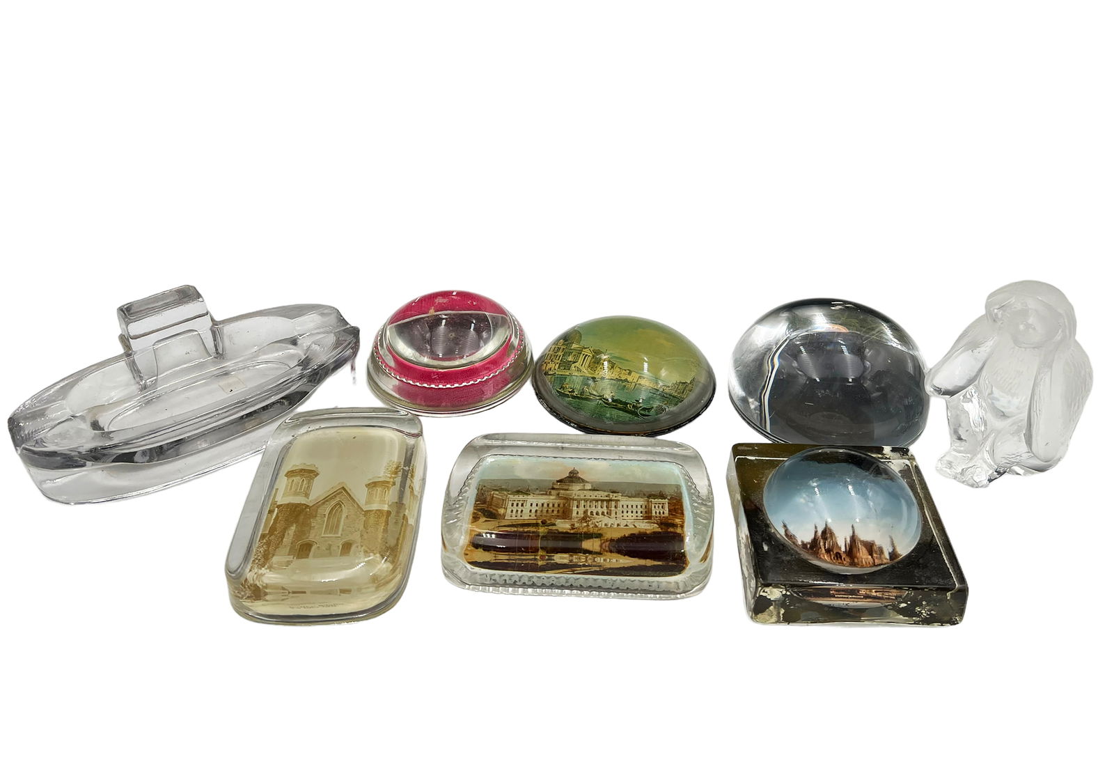 Lot of Assorted Paperweights- Daum, etc.: The Daum paperweight is the "Hear No Evil" monkey, with broken feet. The other pieces in the lot look to be in Good condition. In-House Shipping is Available. Please See Our Website for In-House Shipp