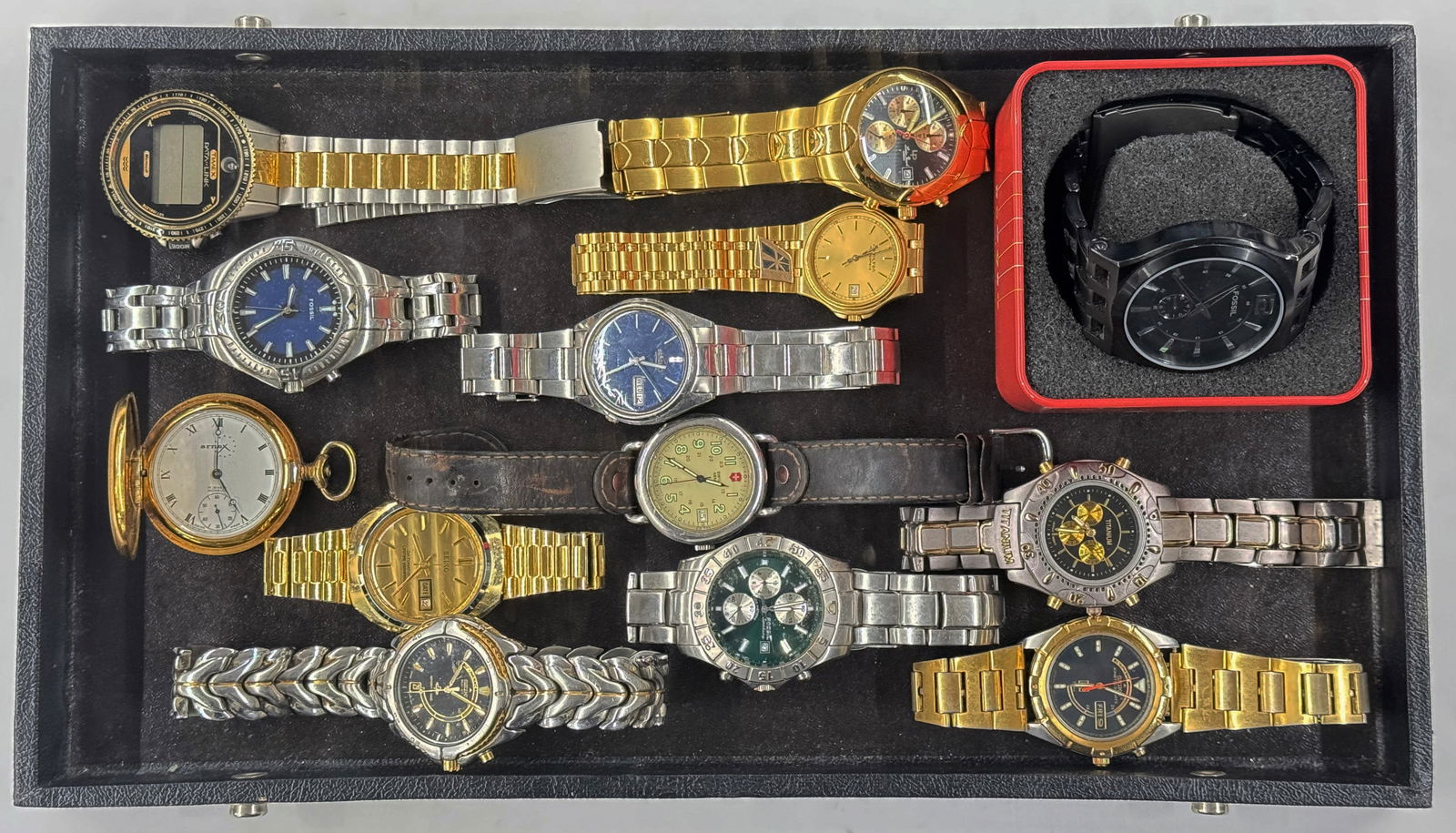 Lot of Assorted Men's Watches, mostly Quartz. (1 of 2)
