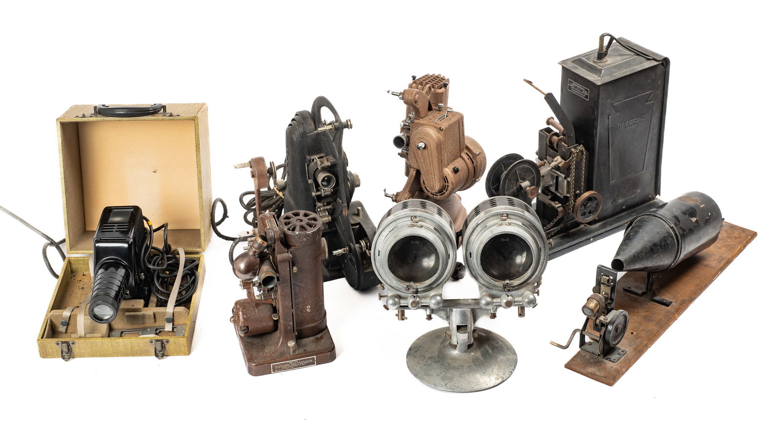 Lot of Vintage Movie and Slide Projectors. (1 of 7)
