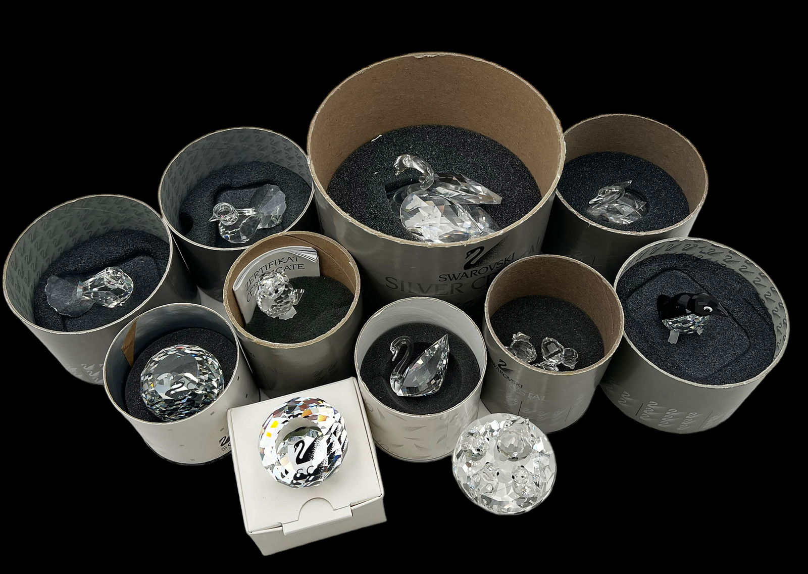 Lot of Swarovski Crystal Bird Figurines. (1 of 7)