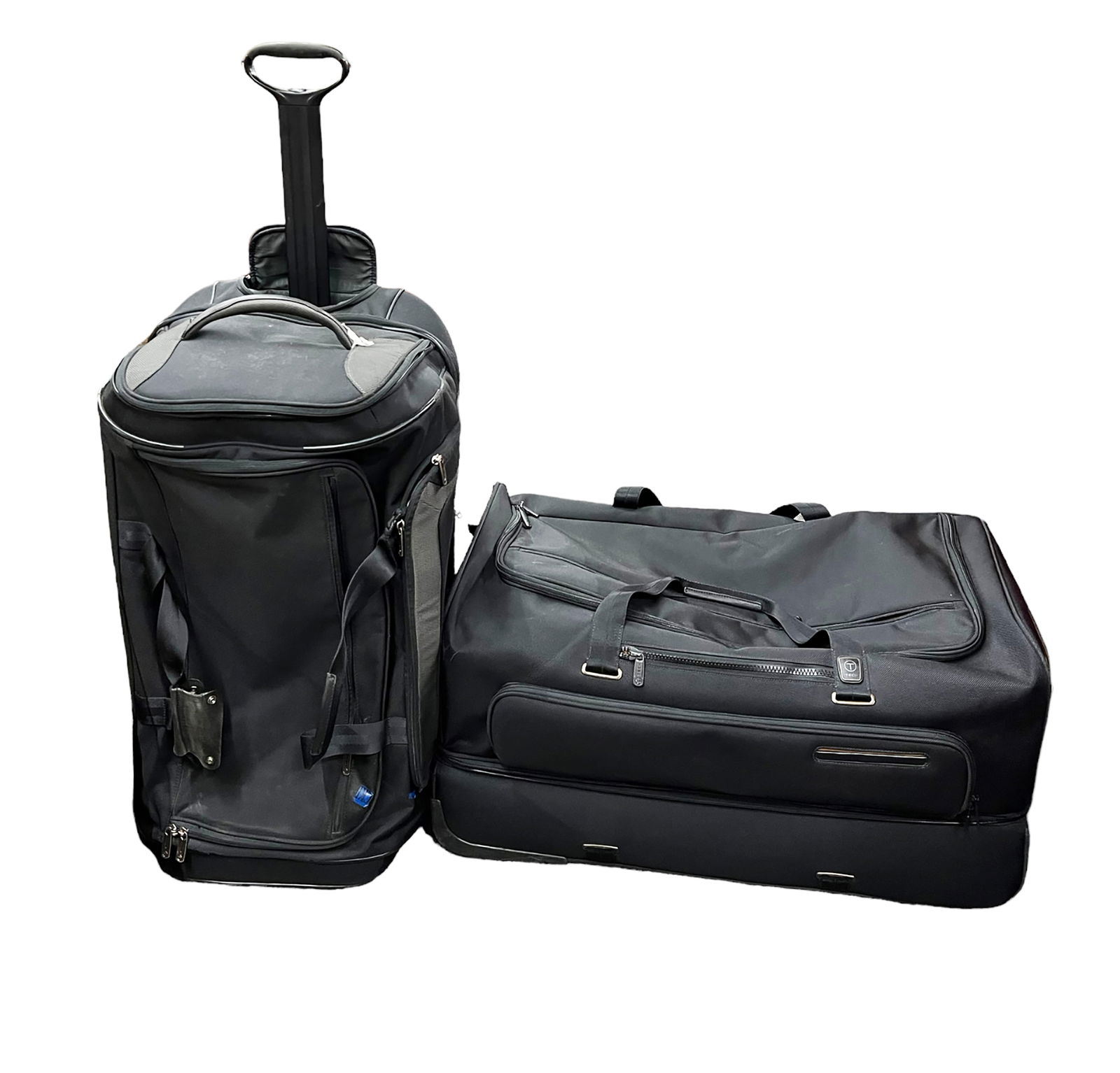 Lot: 2 Pcs. of TUMI T-Tech Luggage. (1 of 6)