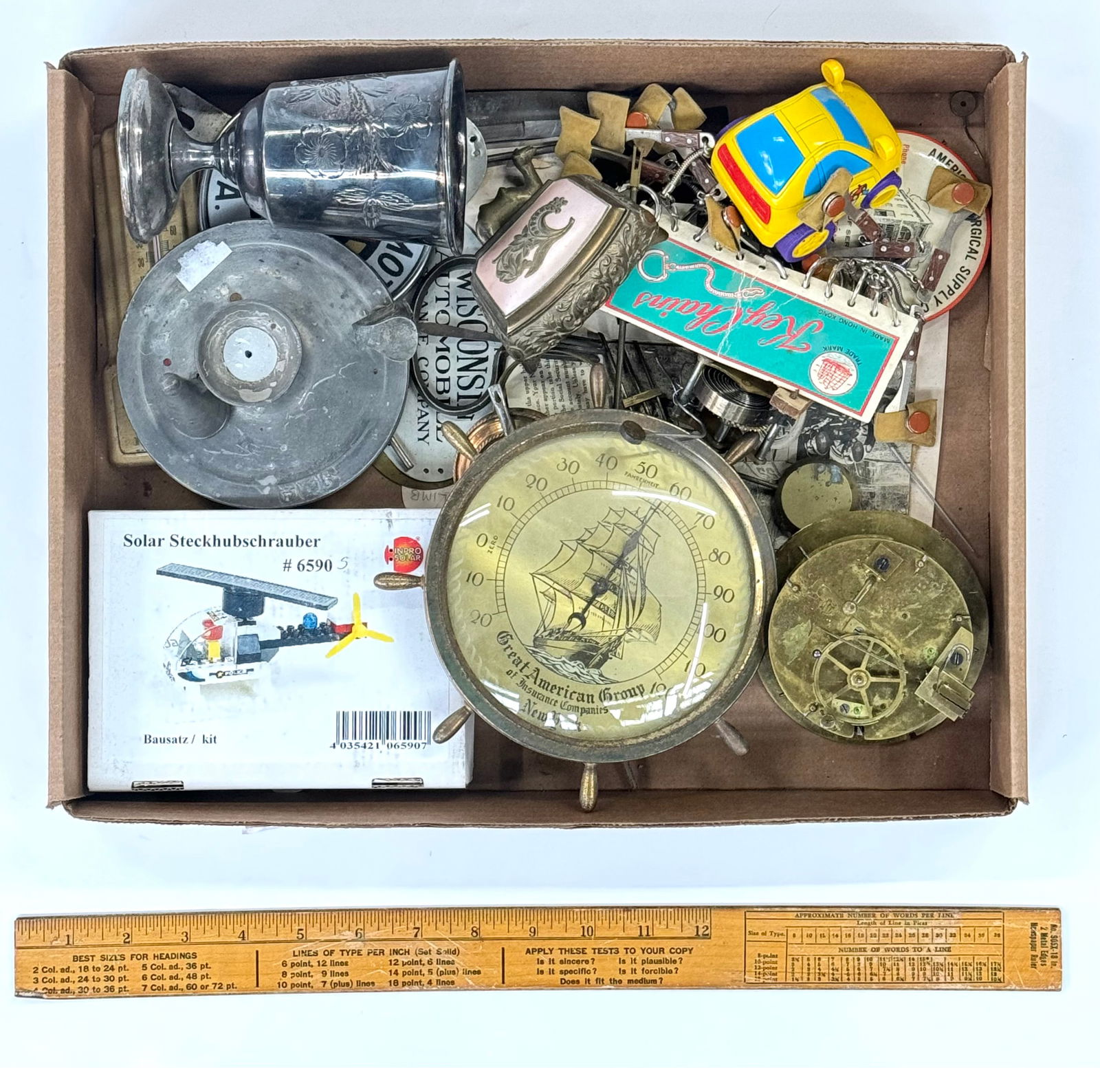 Miscellaneous Lot of Vintage Items. (1 of 3)