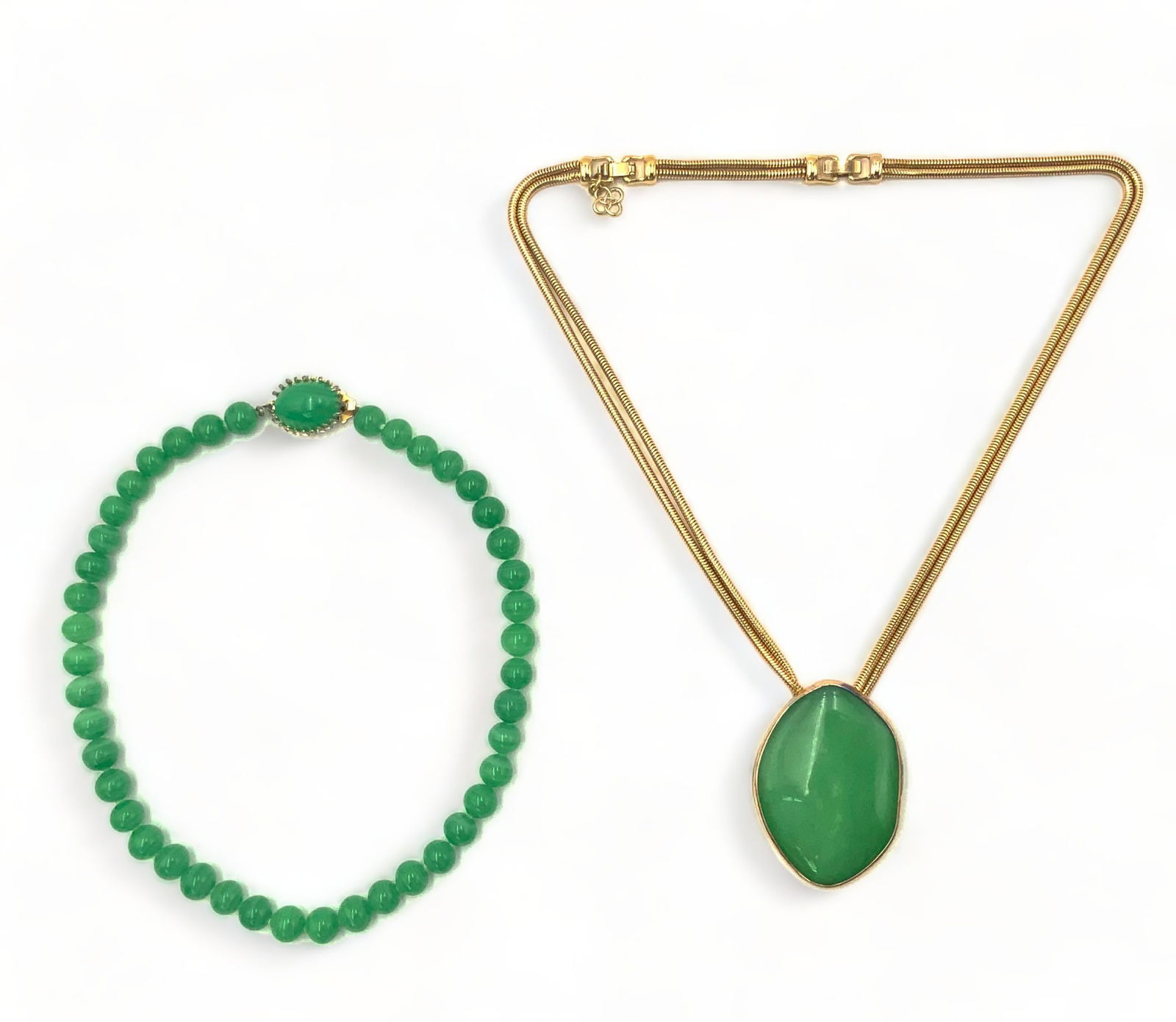 Lot: Hobe Glass Beaded Necklace & Jade? Necklace. (1 of 4)