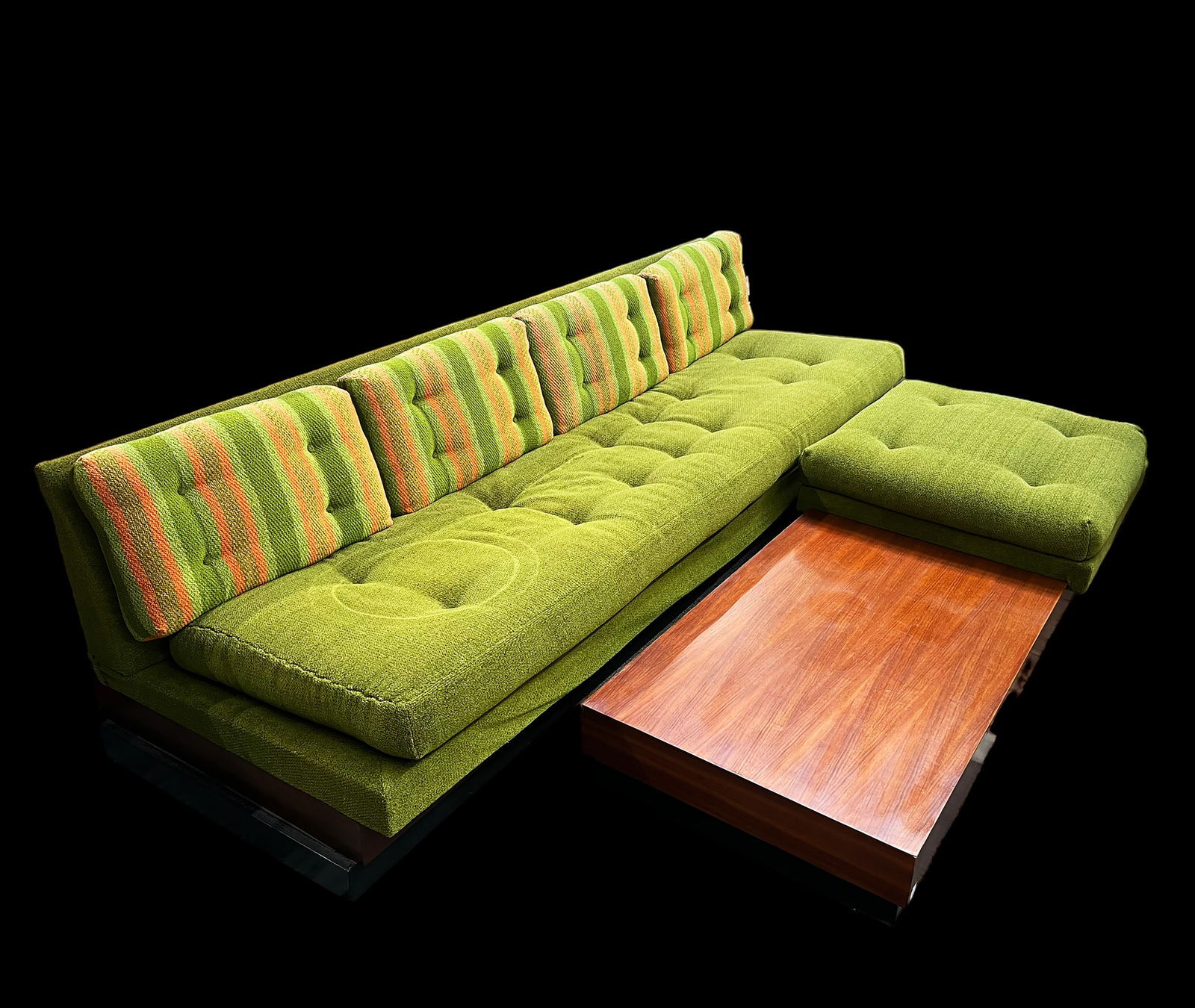 Lot of Mid-Century Modern Living Room Pieces. (1 of 1)