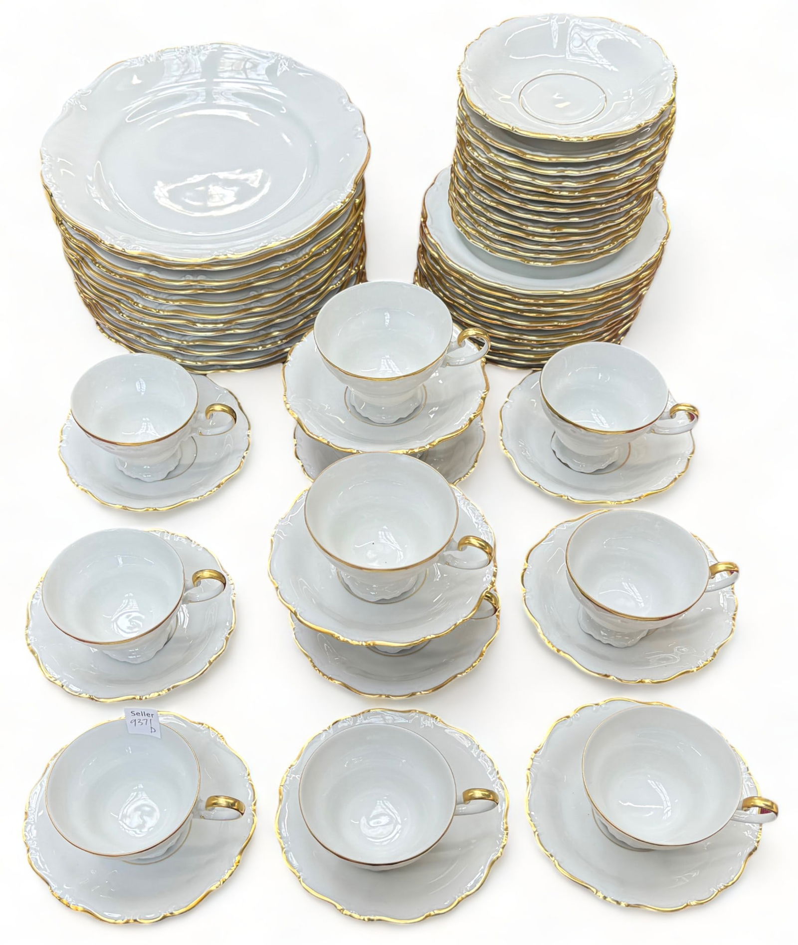 Johann Haviland Bavaria 59 Pc. Gilded China Set. (1 of 2)