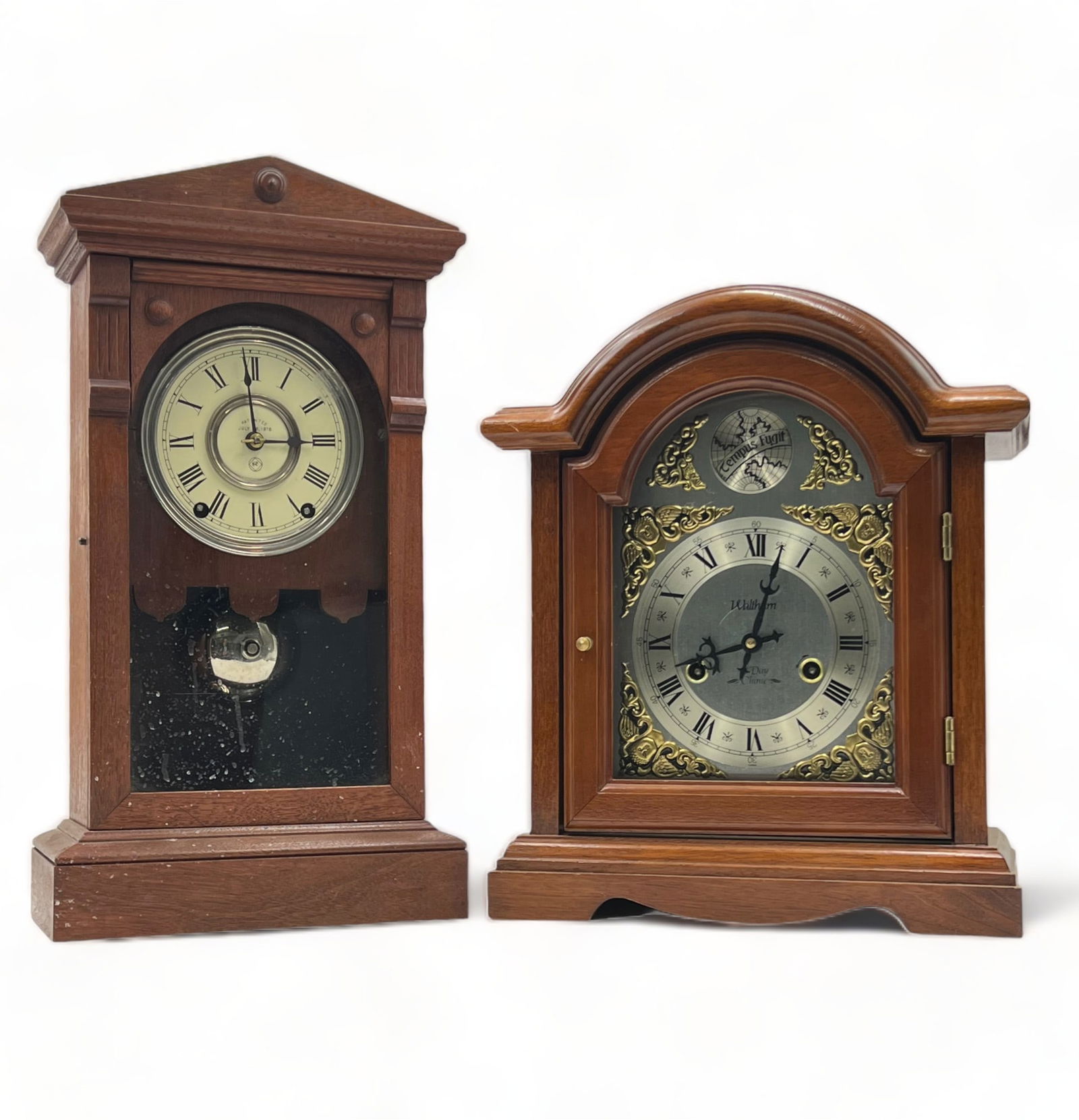 Lot of Two Mantel Clocks - Old & Newer. (1 of 5)