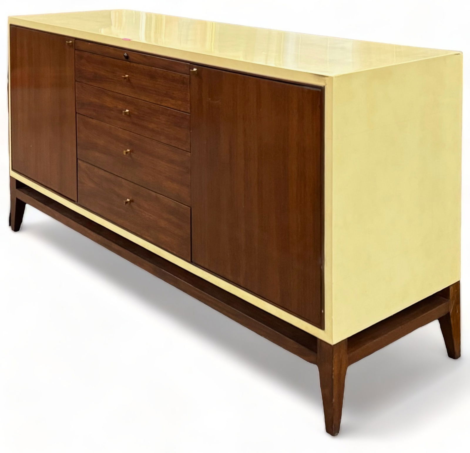 Henredon Mid-Century Credenza or Sideboard. (1 of 2)