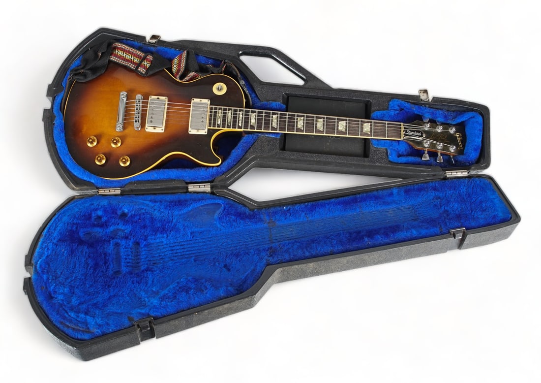 Gibson Les Paul Standard Electric Guitar w/ Case. (1 of 9)