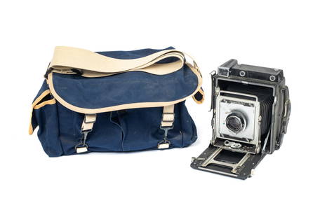 Graflex Crown Graphic Camera w/ Lens & Domke Bag.: This is a 4x5 Graflex Crown Graphic field camera with a Schneider-Kreuznach Xenar 135mm f/4.7 lens. Also included is a blue Domke F2 canvas camera bag. The camera is in good overall condition, but it