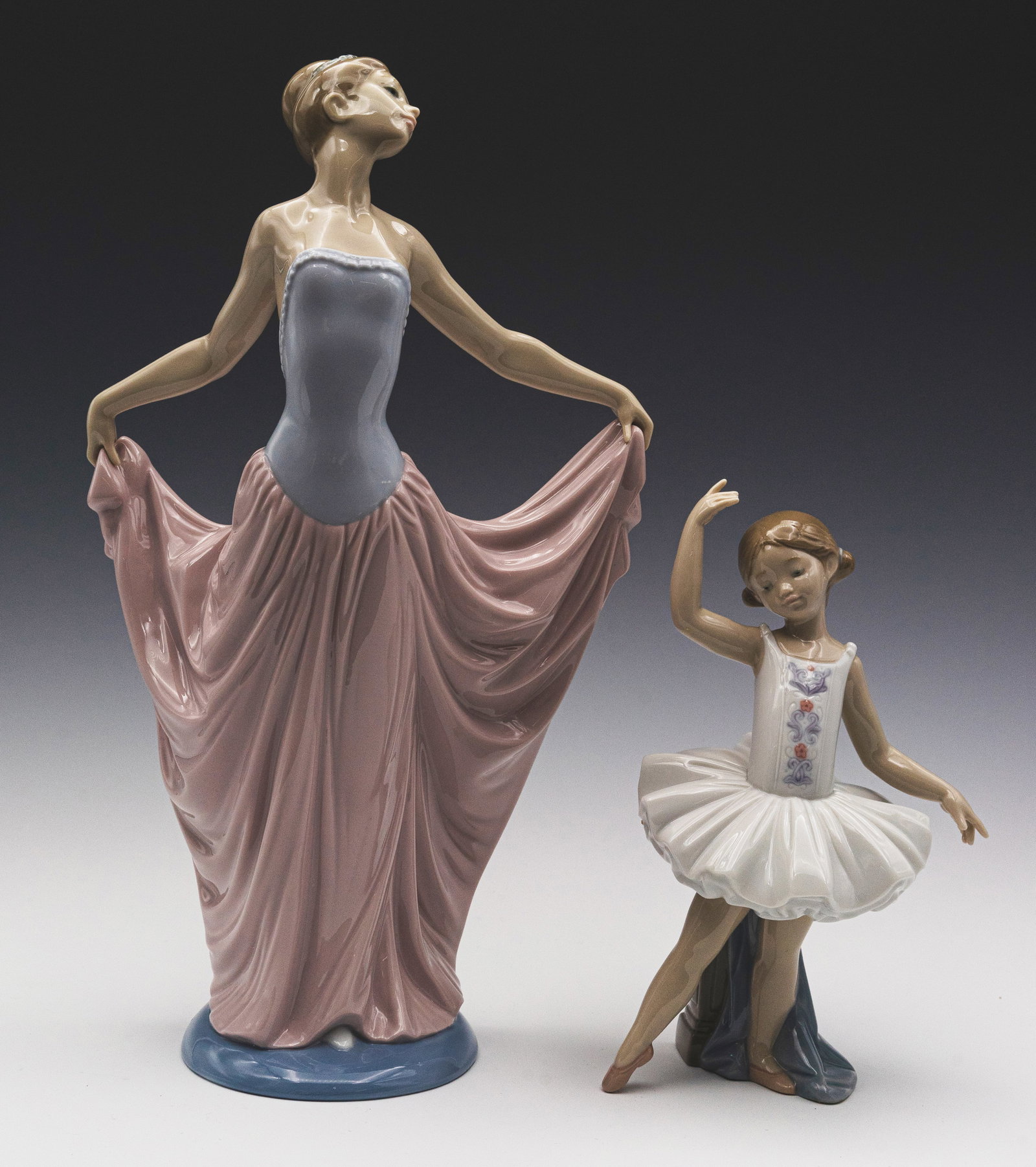 Lot of 2 Lladro Dancer Figurines w/ Boxes. (1 of 2)