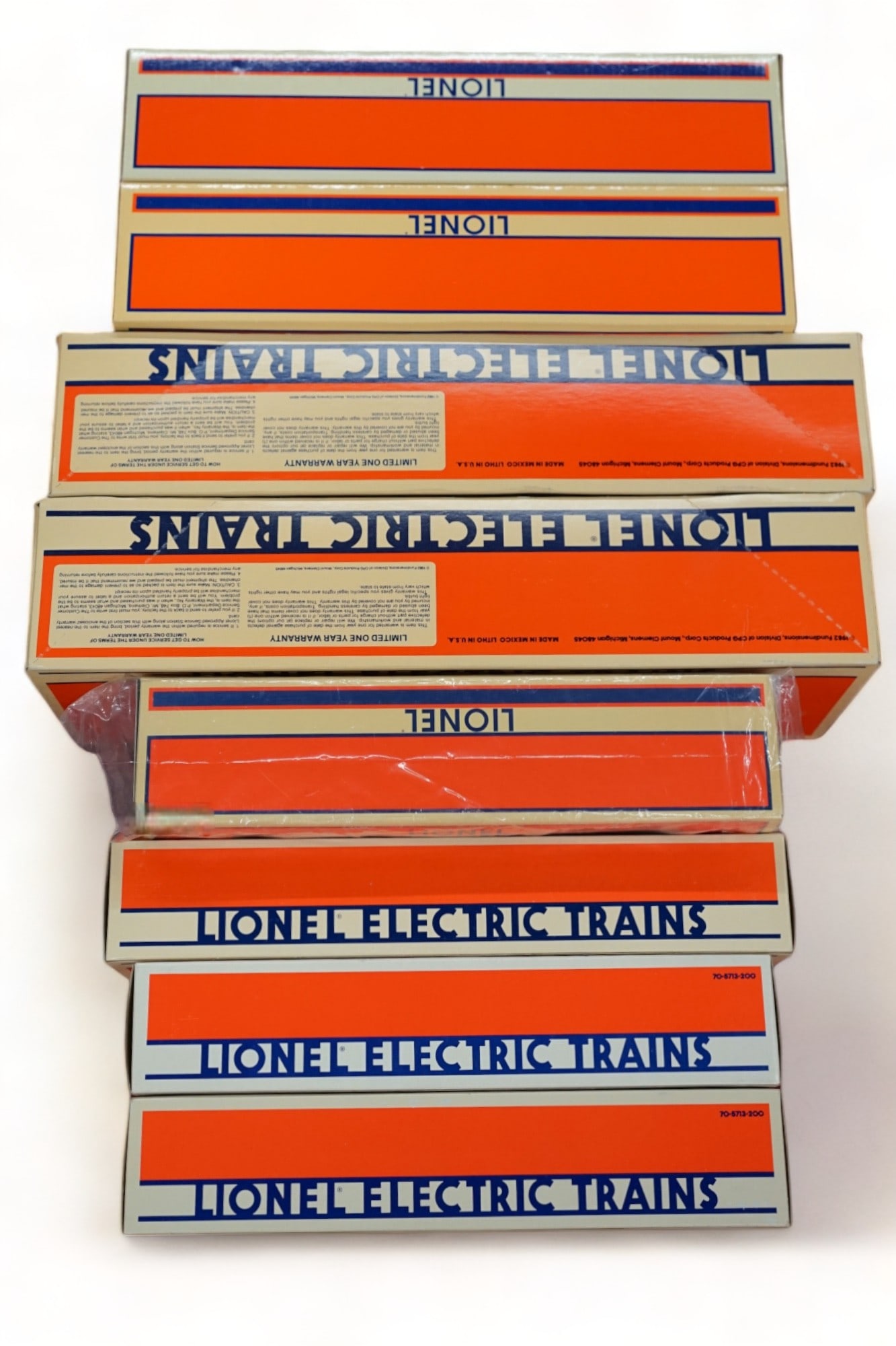 Lot of Lionel Train Cars. (1 of 9)