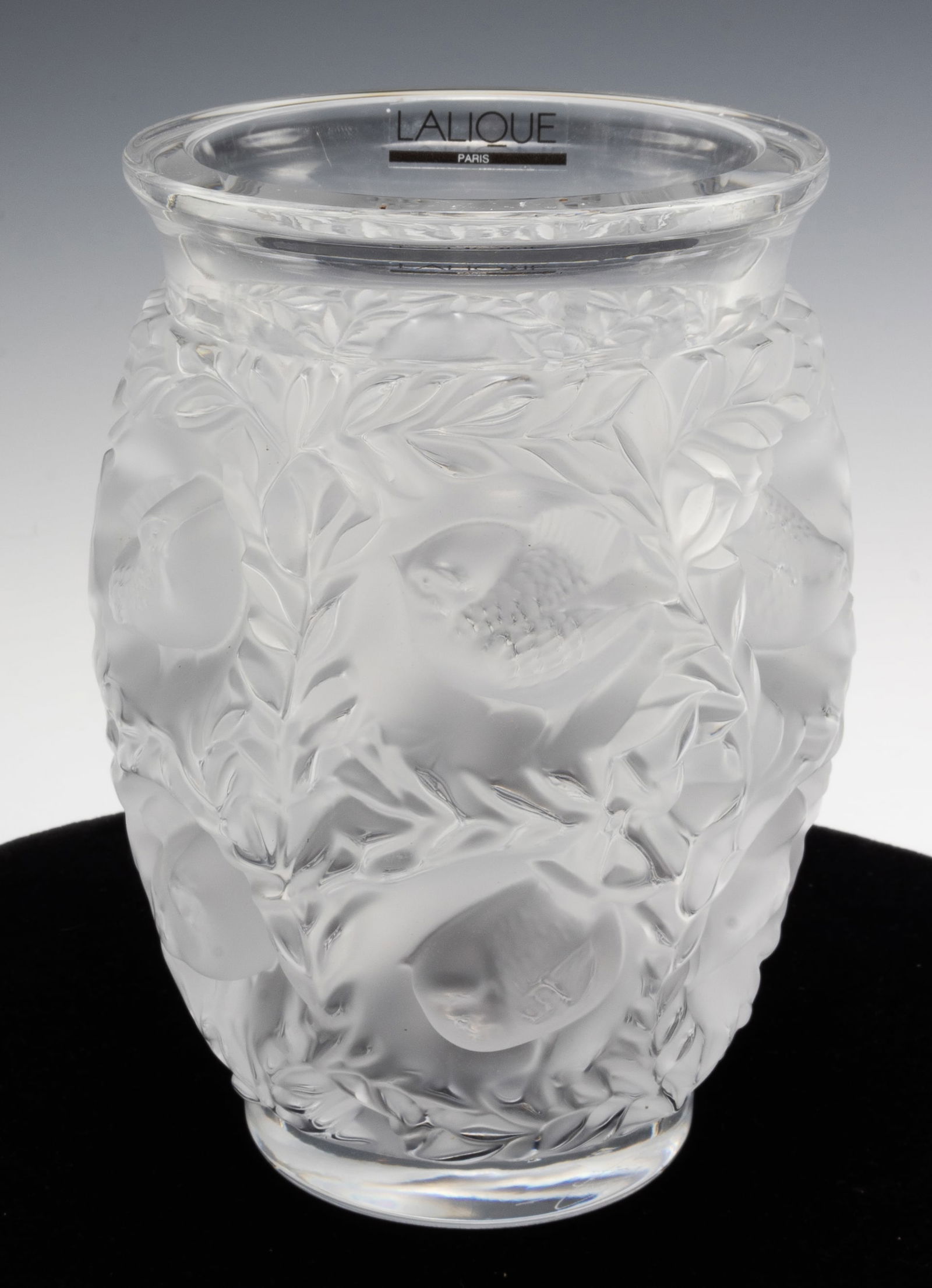 Lalique Crystal "Bagatelle" Sparrow Vase. (1 of 3)