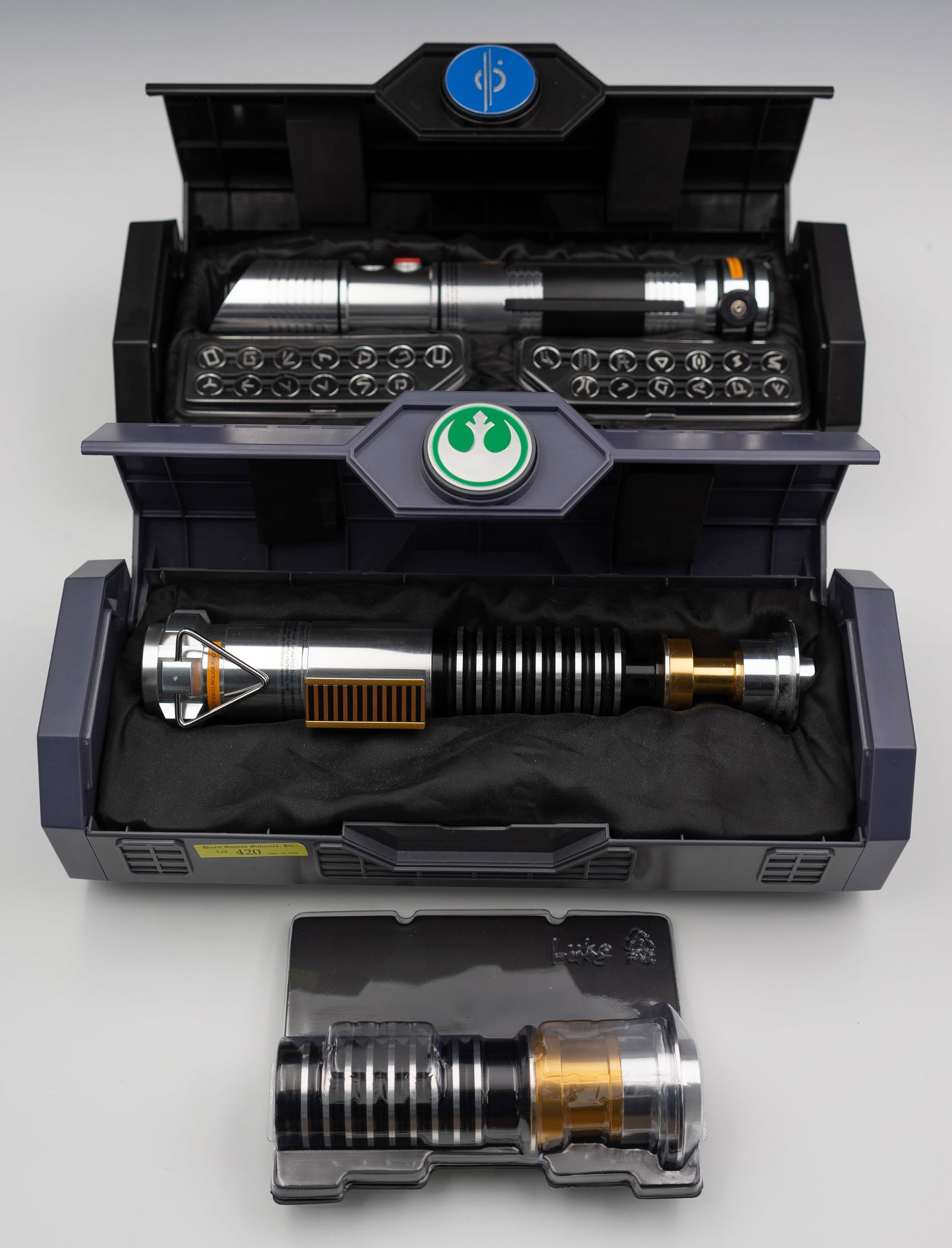 Lot of 2 Star Wars Galaxy's Edge Light Sabers. (1 of 5)