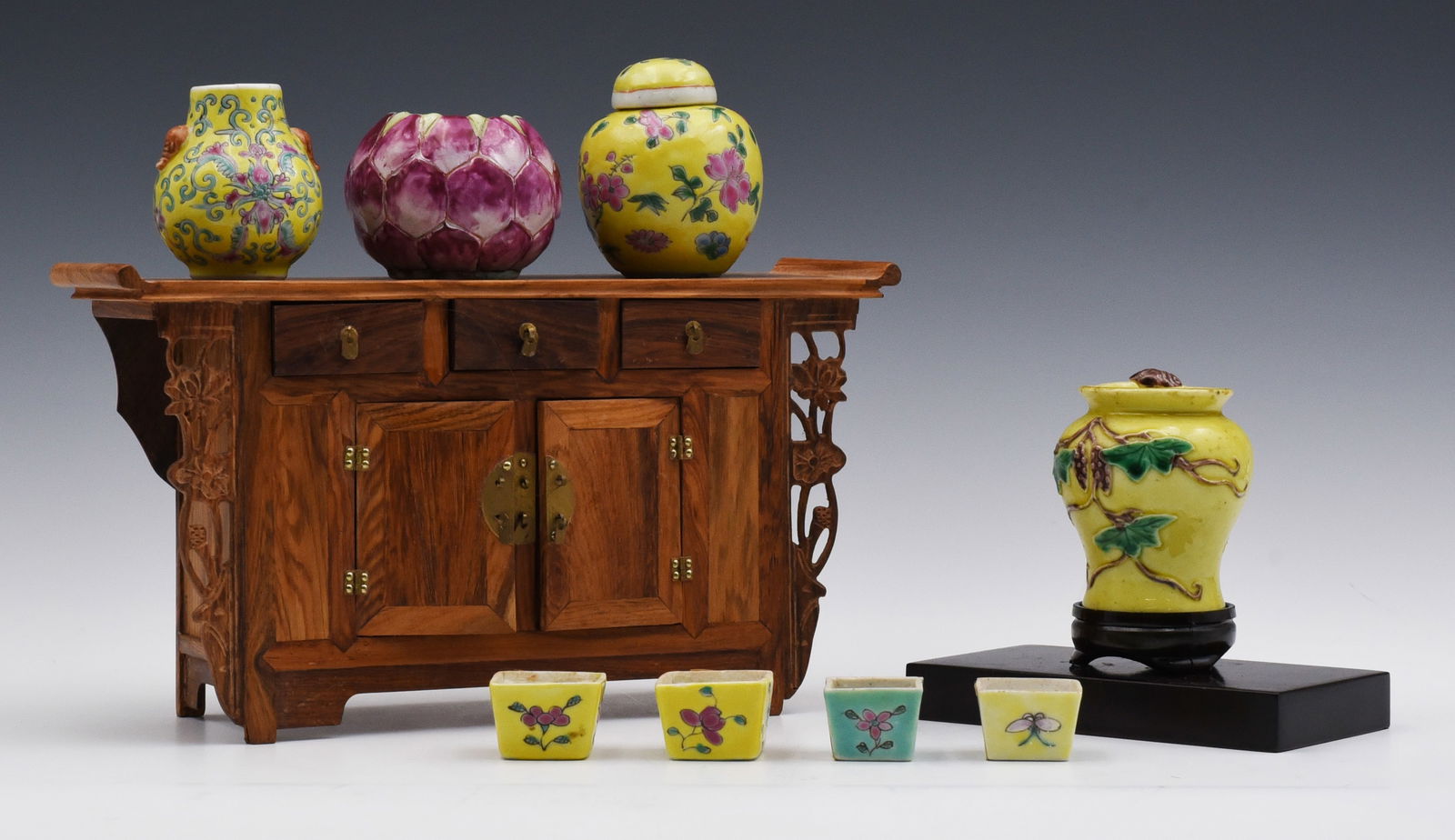 Miniature Chinese Cabinet w/ Porcelain Miniatures. (1 of 5)