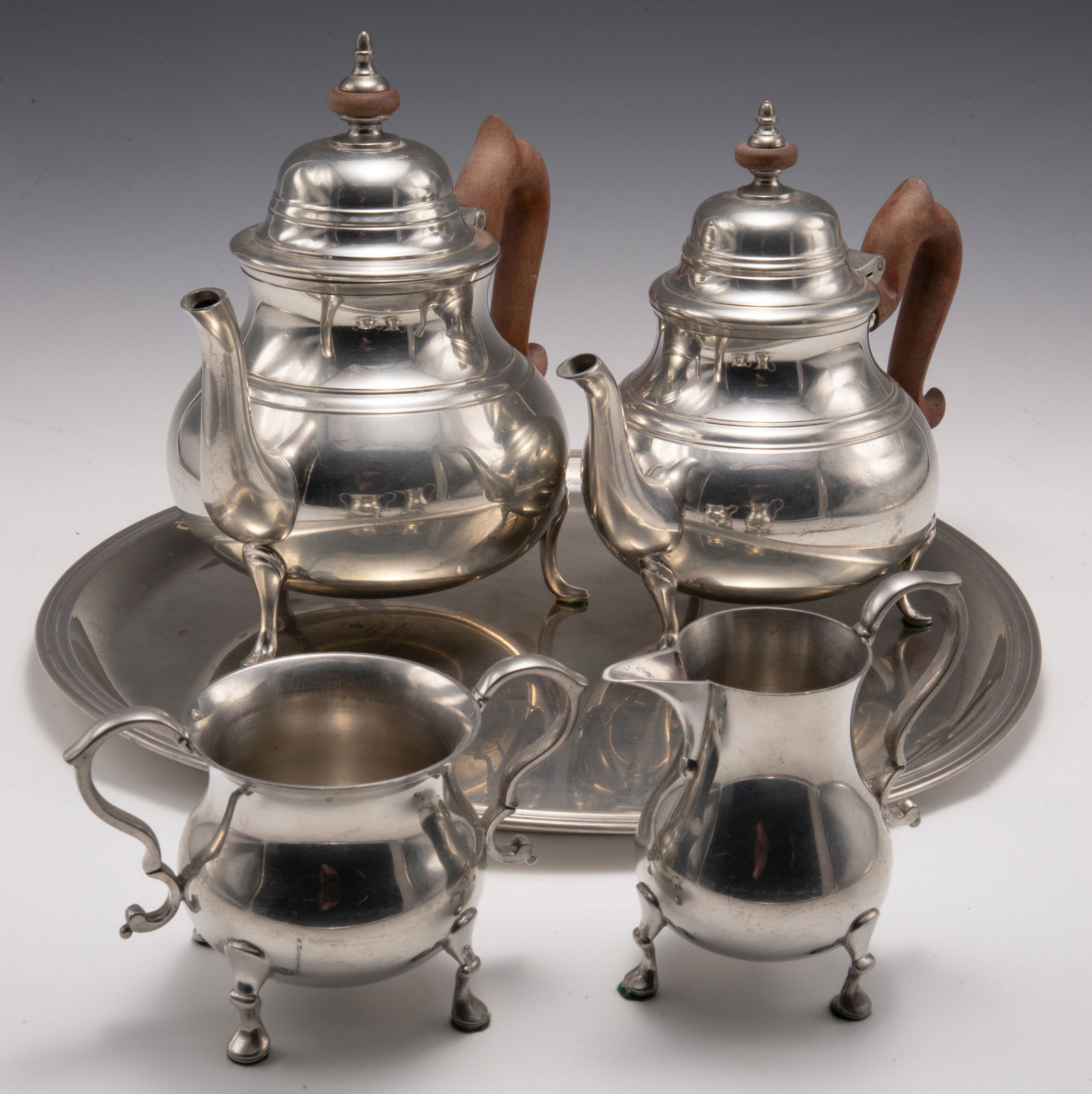 Williamsburg Kirk Stieff Pewter Tea Set. (1 of 6)