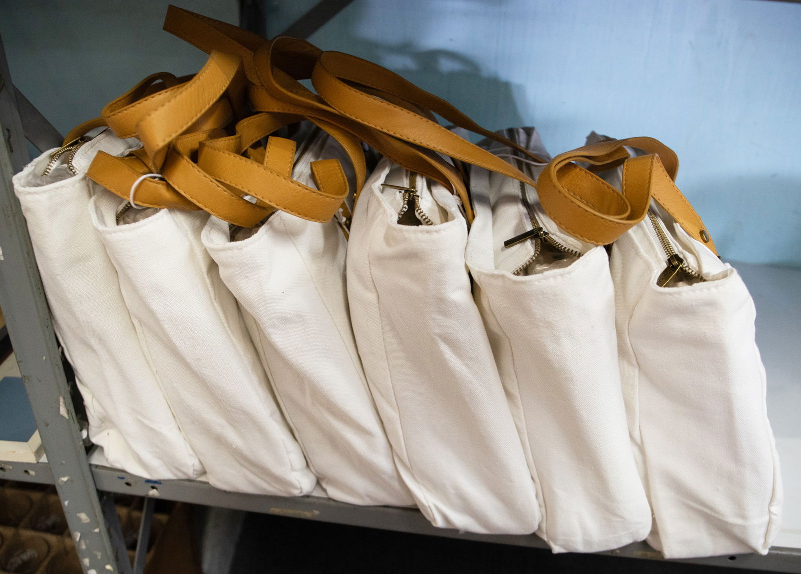 Lot of 6 Cozy Earth Oat Queen Sheet Sets. (1 of 2)