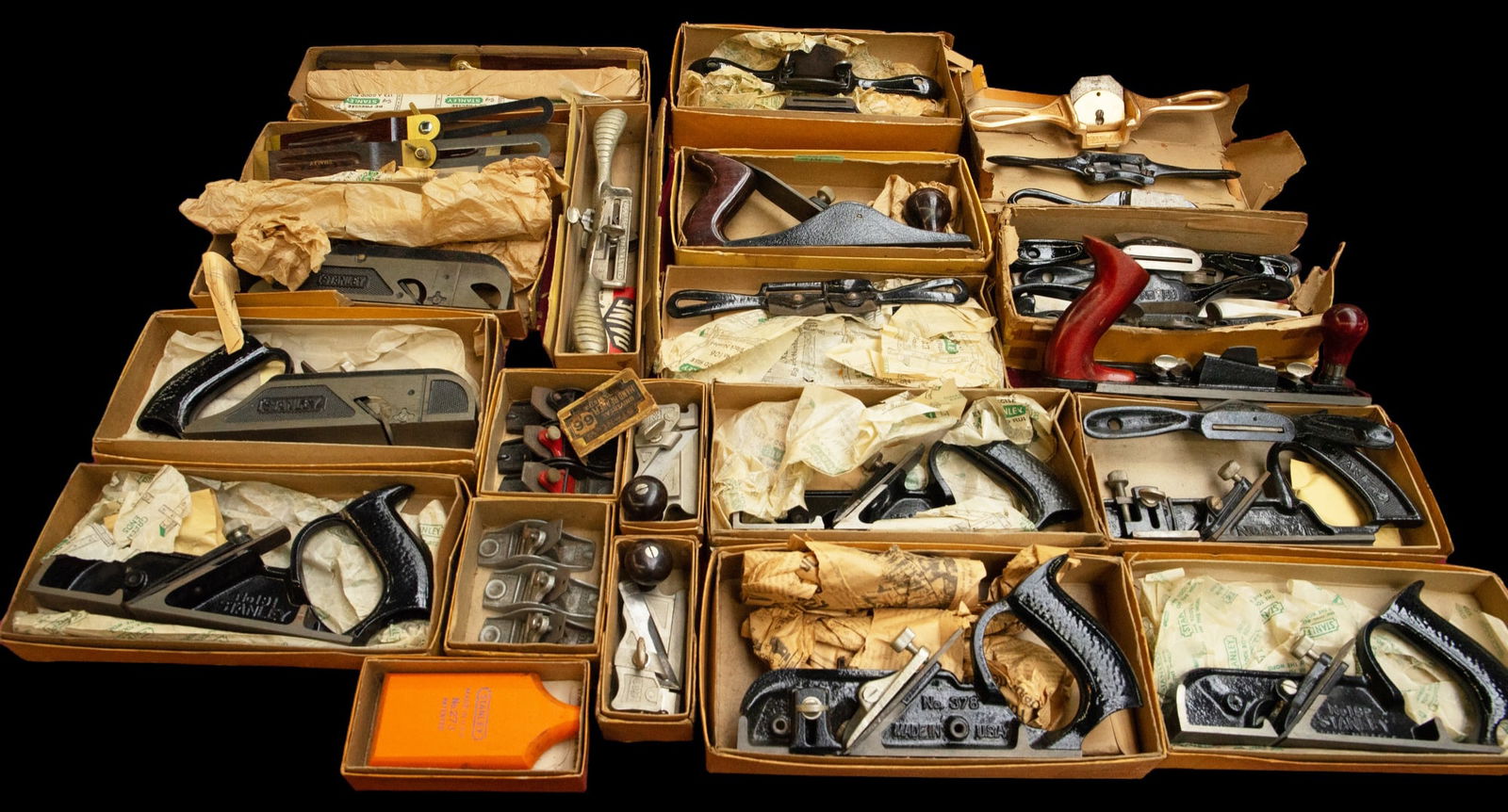 Huge Lot of Vintage Stanley Woodworking Tools. (1 of 2)