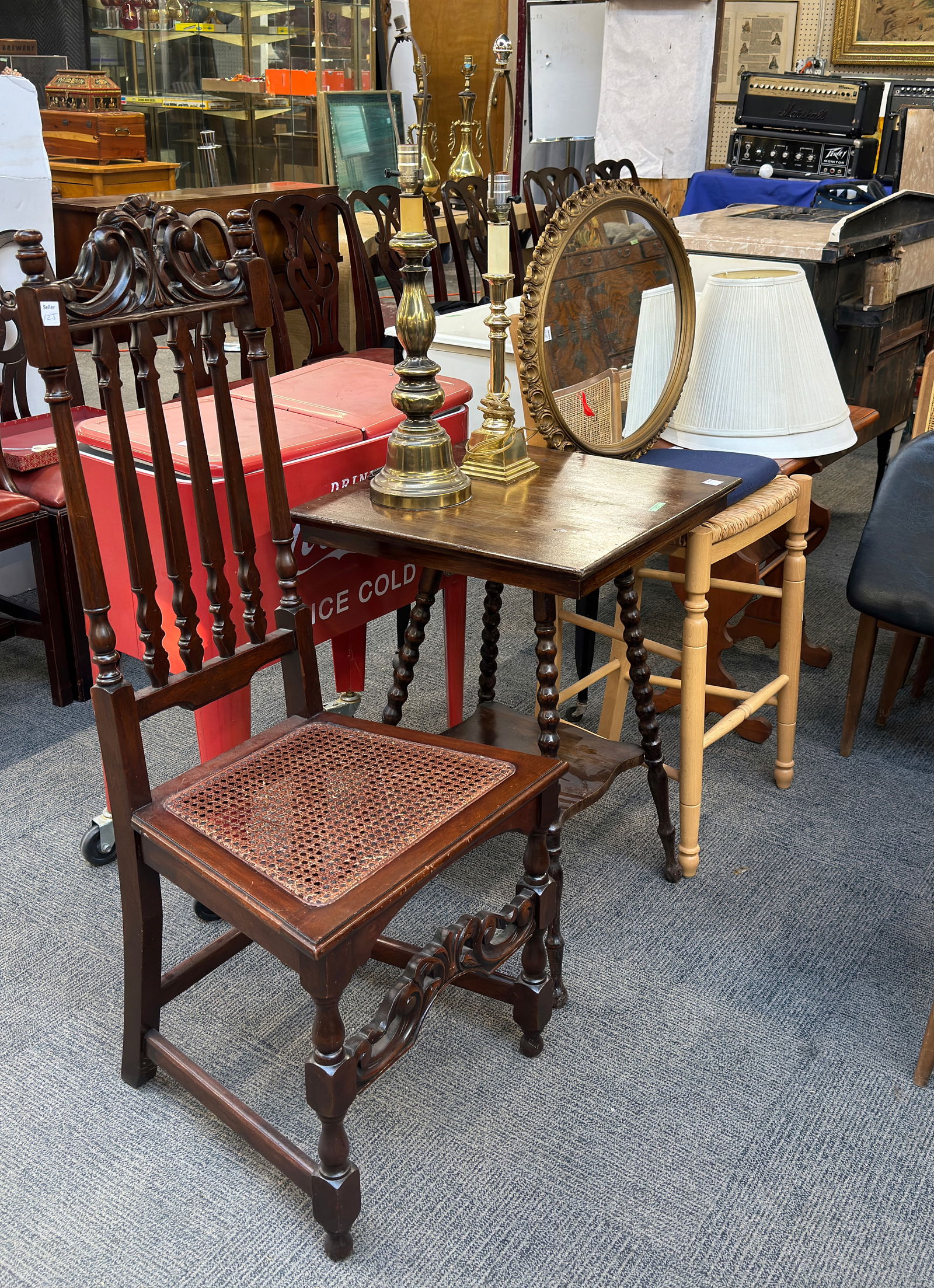 Small Lot of Furniture. (1 of 2)