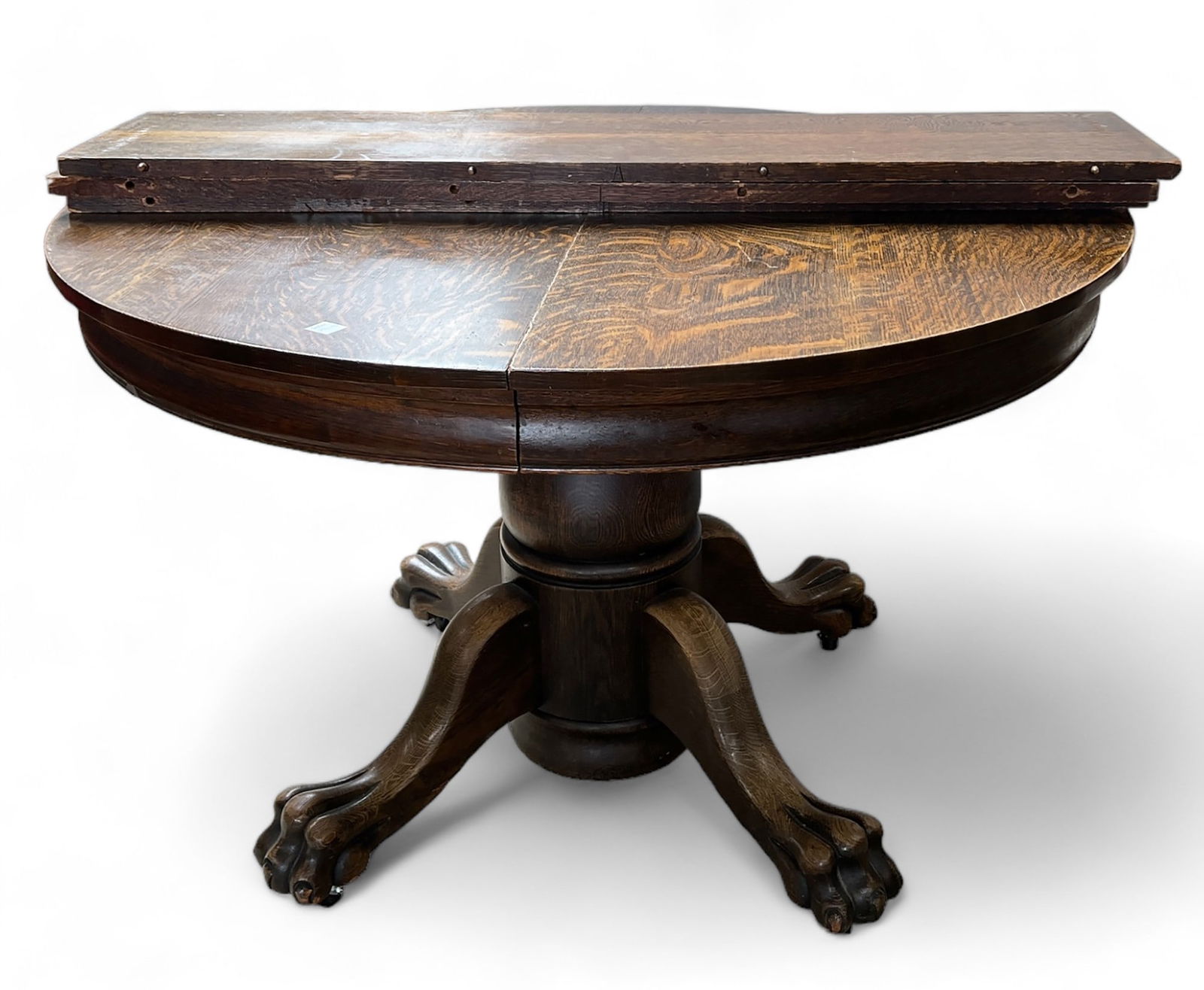 Tiger Oak Dining Table. (1 of 2)