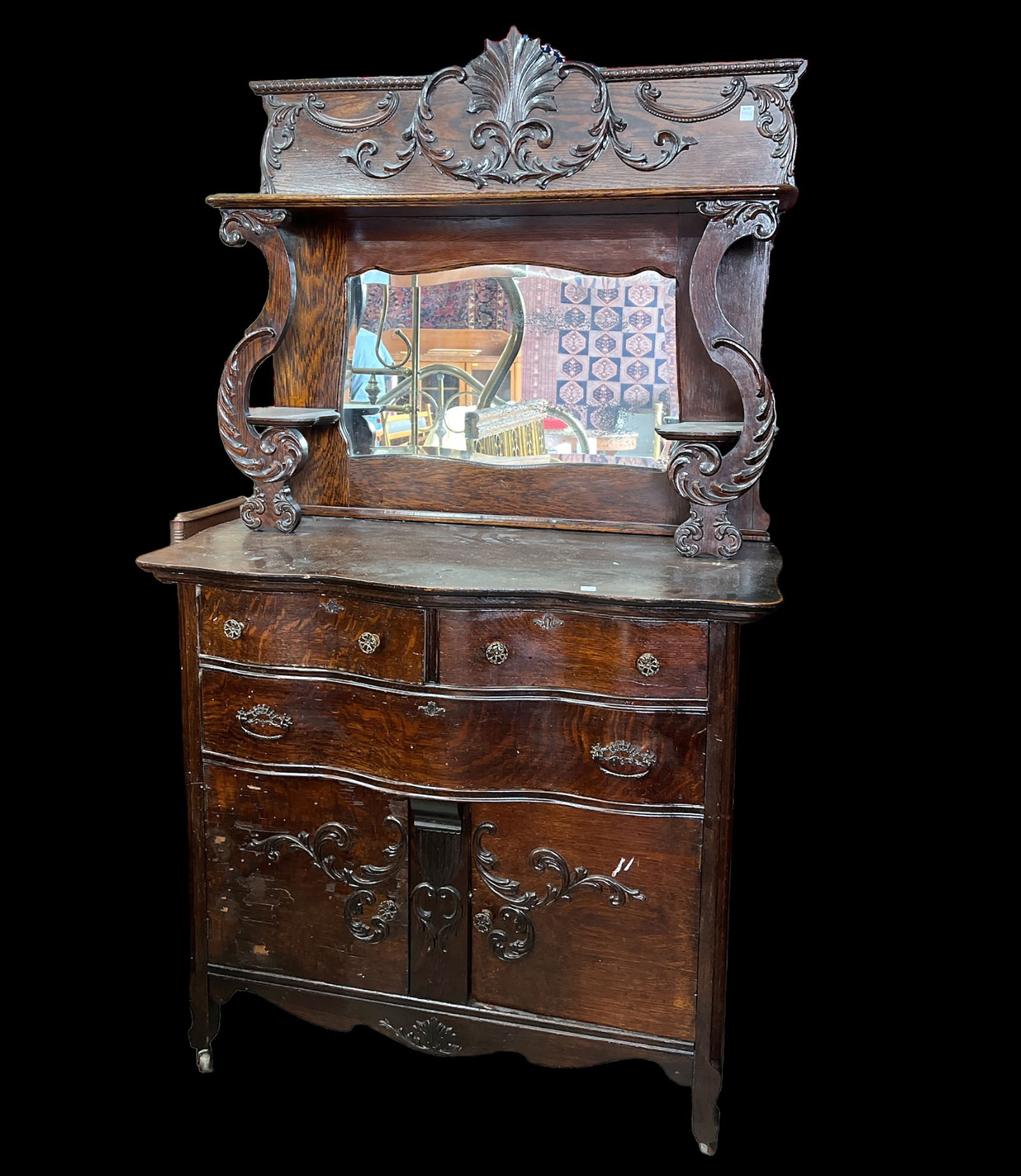 Antique Oak Veneer Victorian Hutch. (1 of 1)