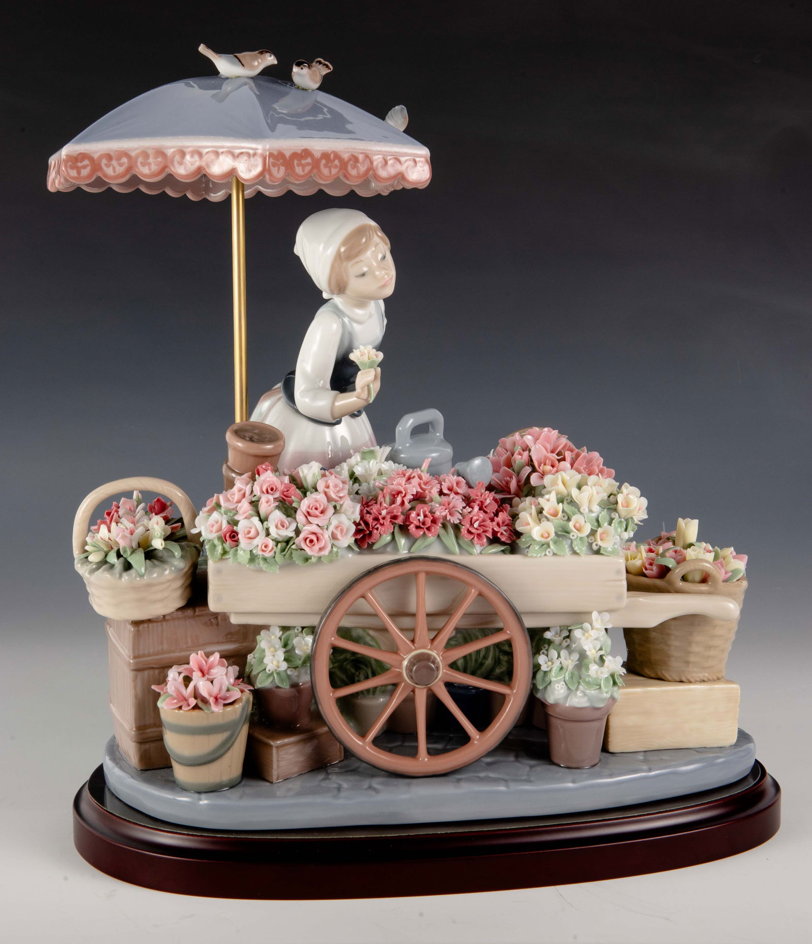 Lladro Flowers of the Season Figurine w/ Box. (1 of 13)