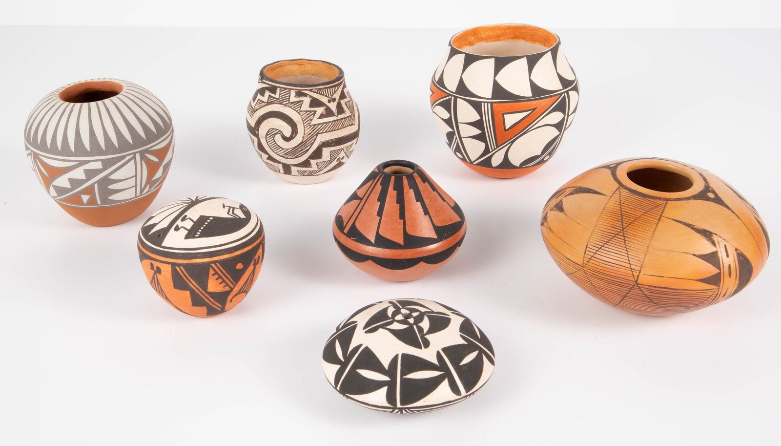 Lot: 7 American Indian Pots & Vases - Acoma, etc. (1 of 11)