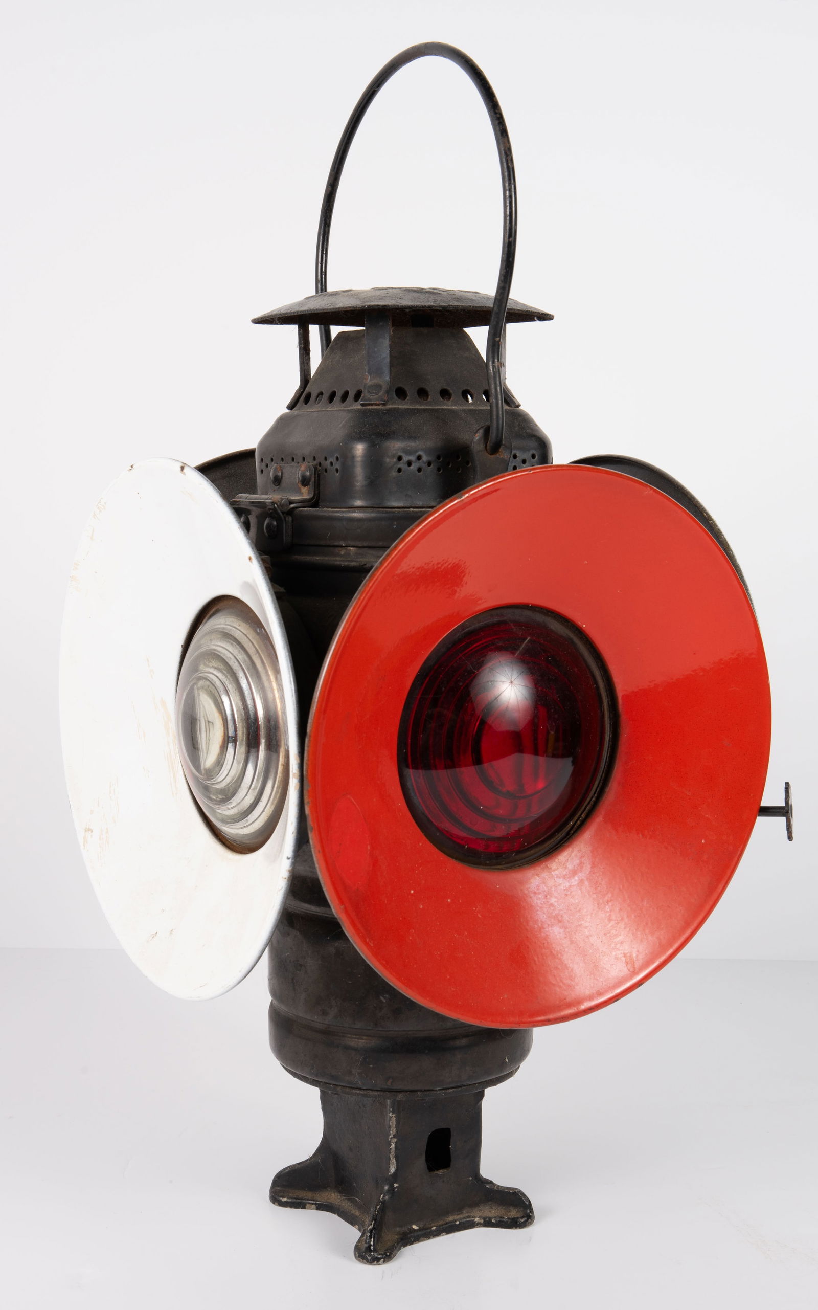 The Adlake Non-Sweating Railroad Lamp, Chicago. (1 of 6)