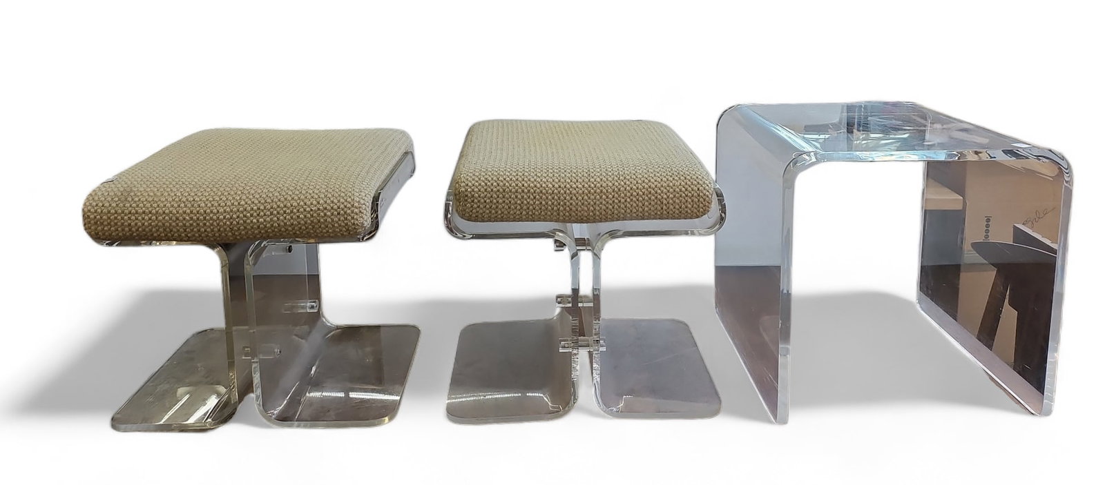 2 Mid-Century Modern Lucite Benches and a Table. (1 of 4)