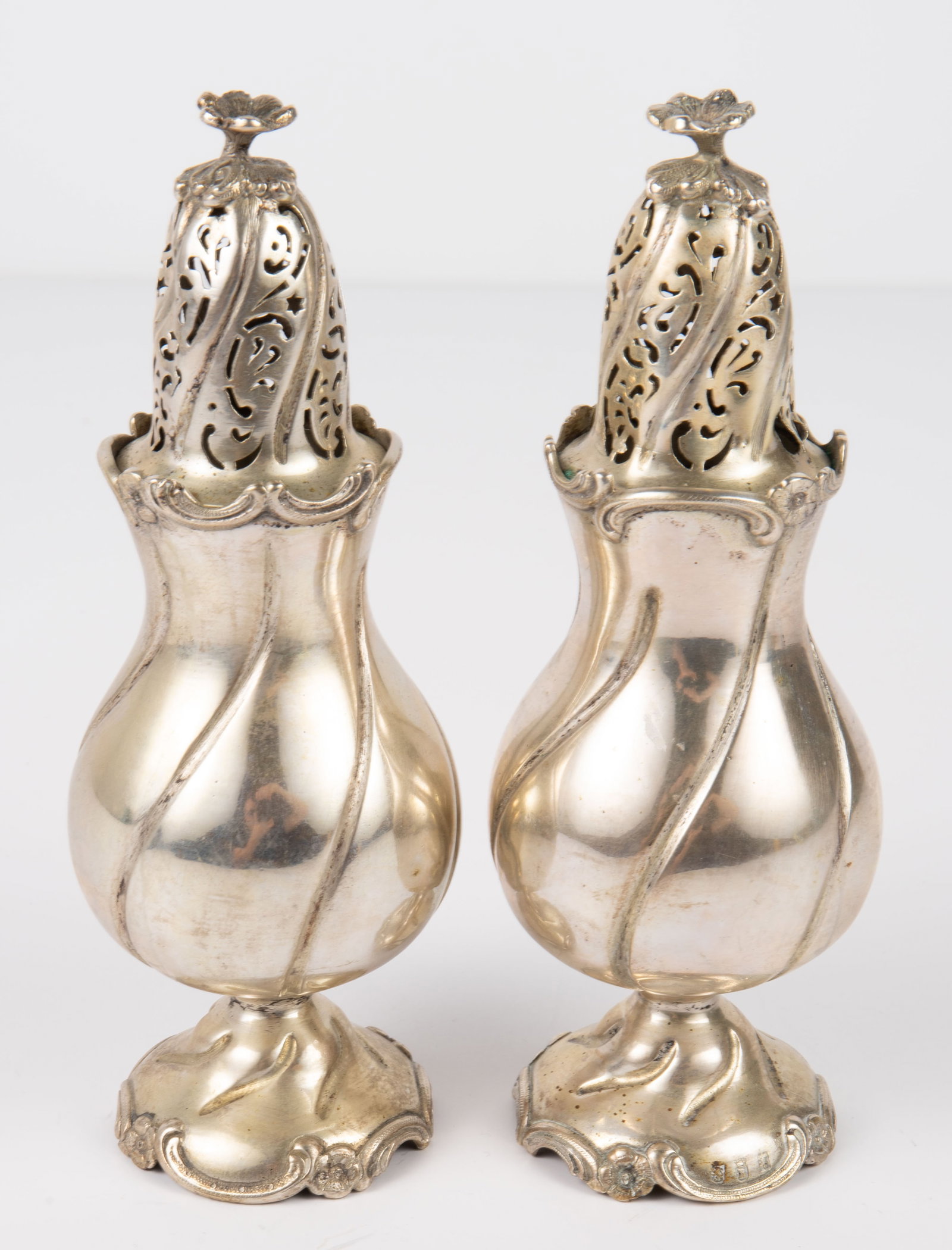 Pair of English Sterling Silver Spice Towers. (1 of 4)
