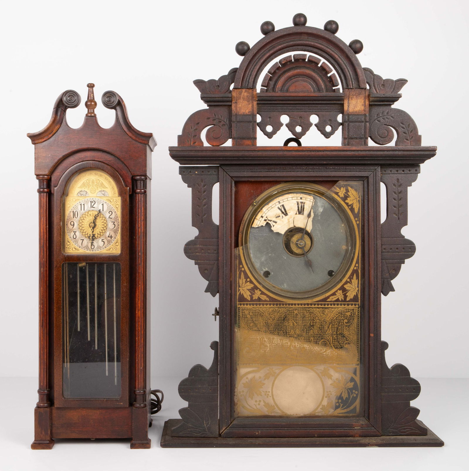 Lot: 2 Clocks- Miniature Grandfather & Gingerbread (1 of 10)
