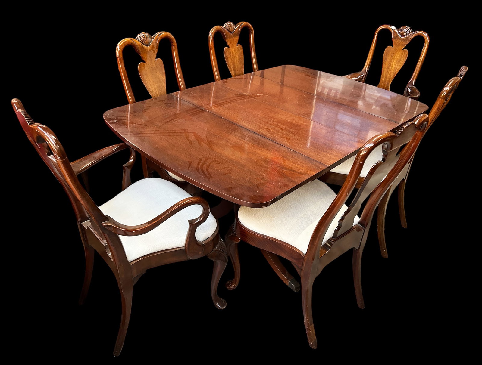 8 Pc. Mahogany Dining Set. (1 of 4)
