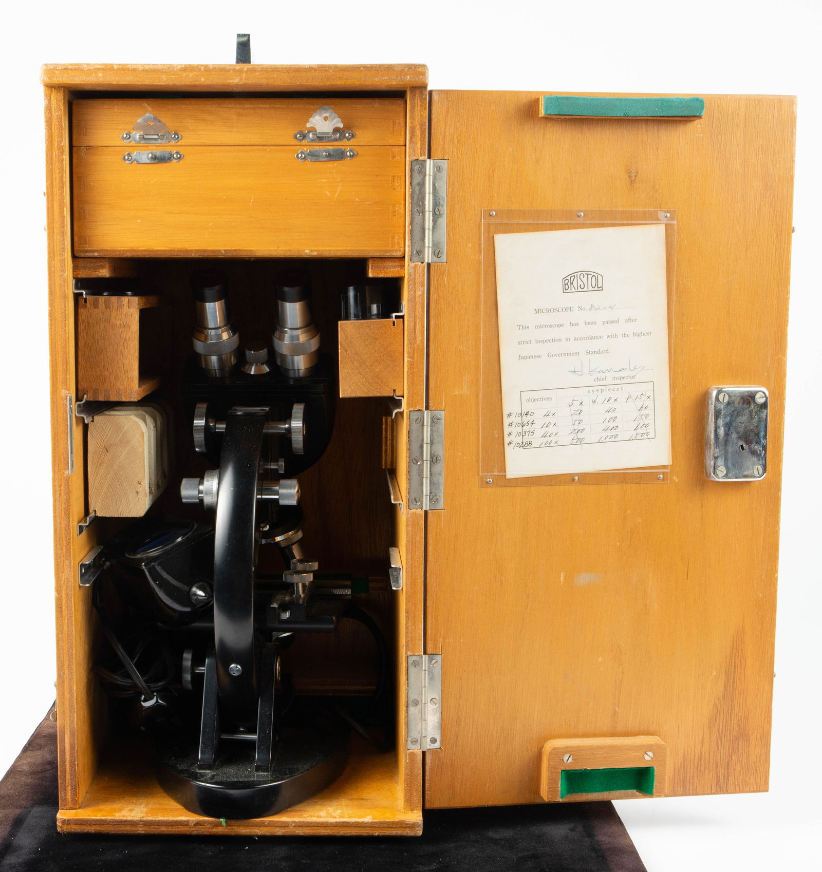 Vintage Bristol Microscope #8204 w/ Wood Case. (1 of 8)