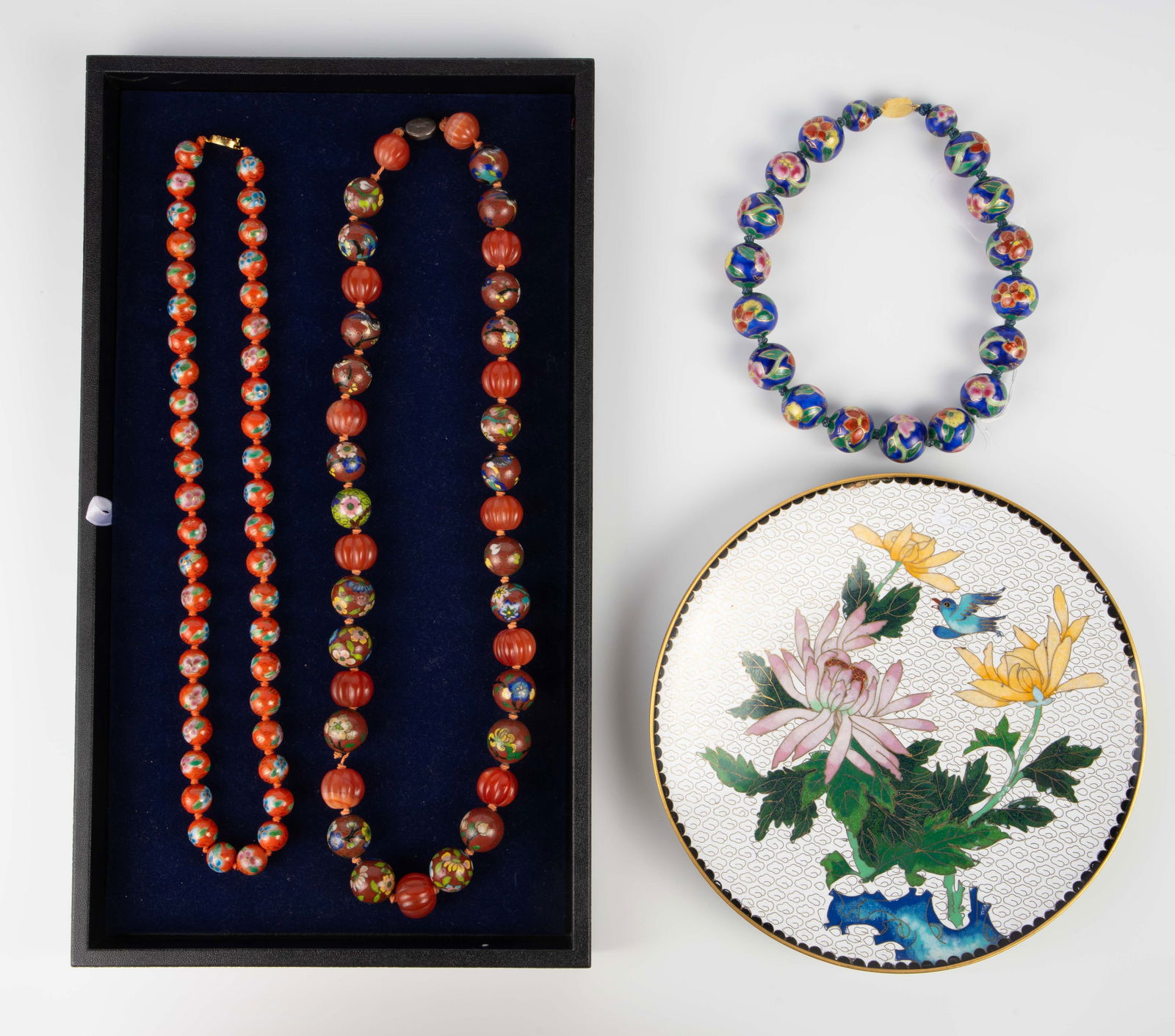 4 Chinese Cloisonne Pieces - 3 Necklaces, 1 Plate (1 of 6)