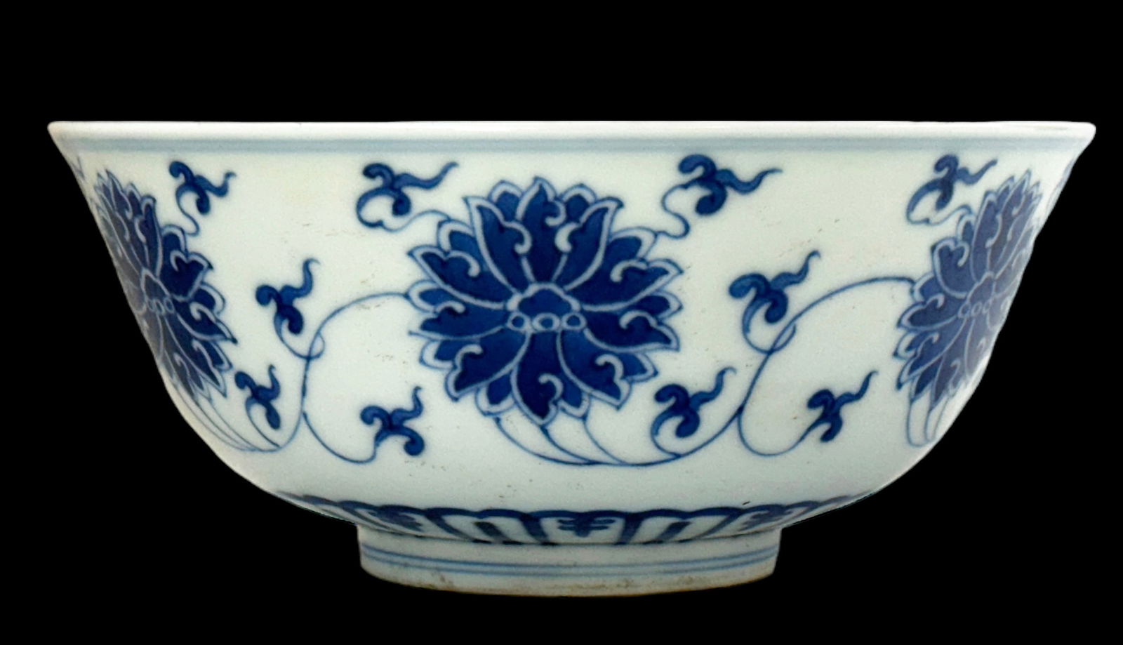 Chinese Porcelain Blue & White Bowl. (1 of 5)